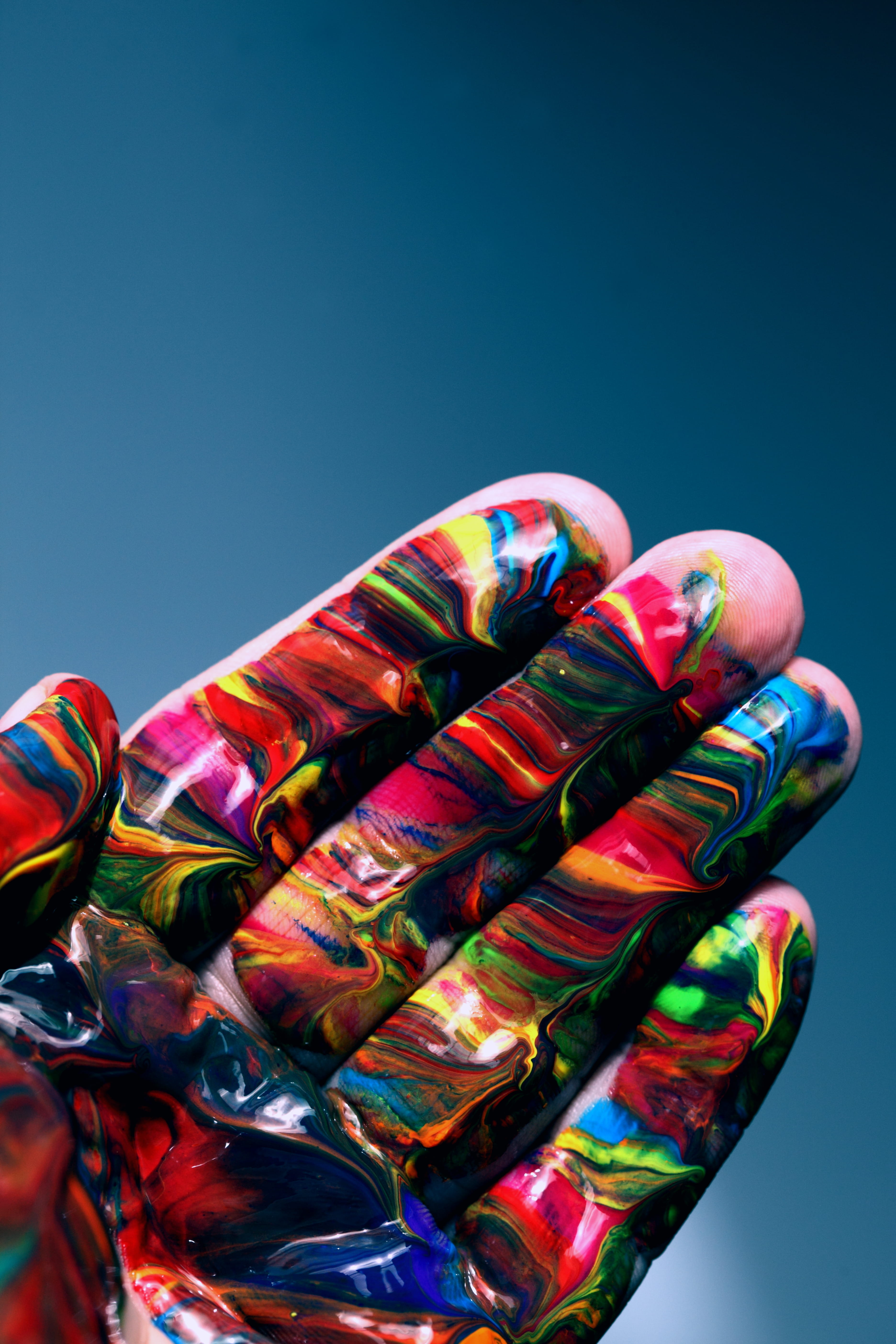 dirty, unique, messy, people, blue, copy space, low angle view, ogden, colored background, snack, creativity, creative, identity, fingers, no people, abundance, Phone HD Wallpaper