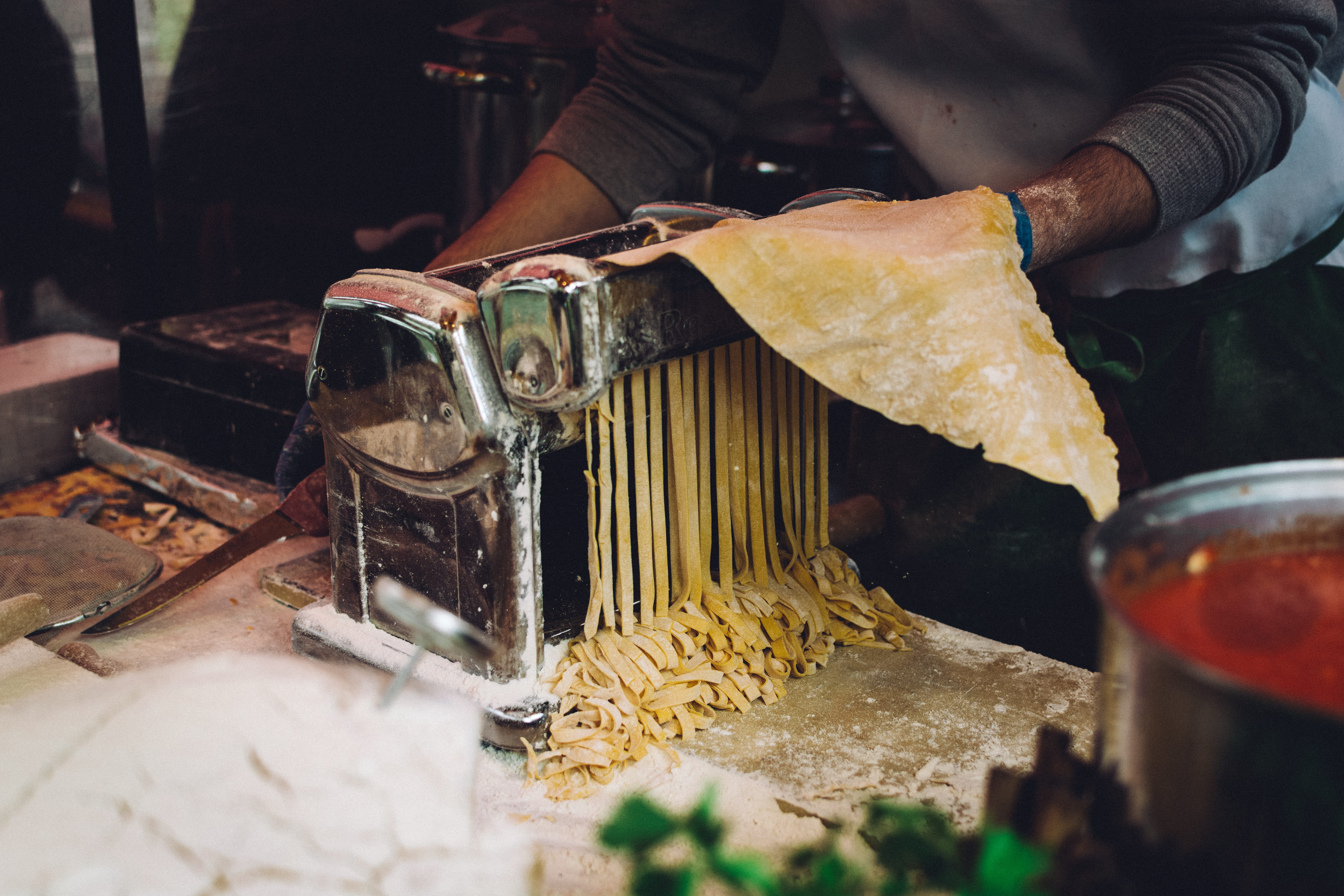 preparation, making, human body part, spaghetti, hand, midsection, food and drink, 5K, one man only, selective focus, occupation, fresh, people, italian food, HD Wallpaper