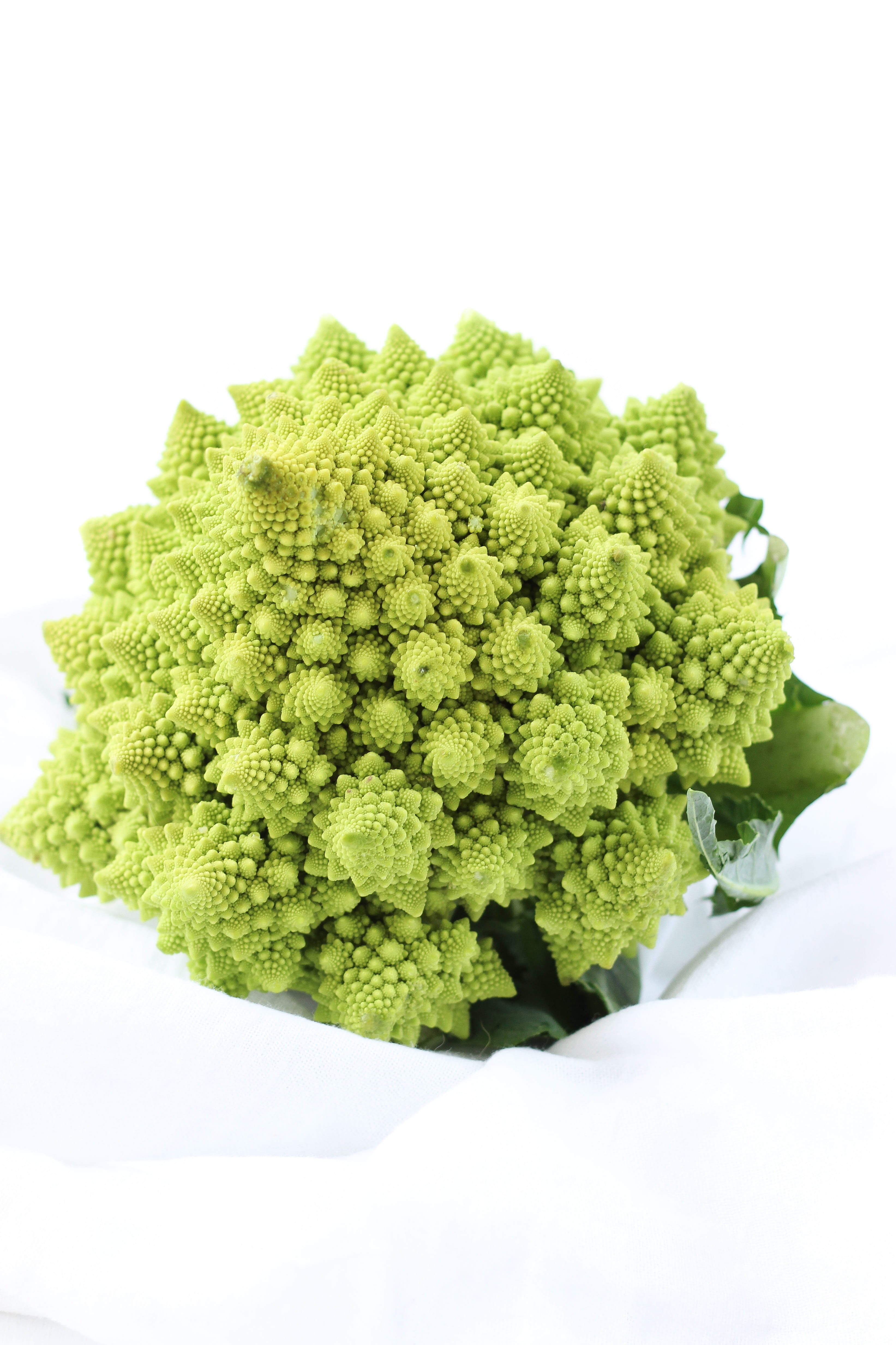 isolated, white, freshness, food And Drink, green Color, vegetarian Food, healthy, agriculture, high angle view, green, cut out, vegetable, flower, raw Food, Phone HD Wallpaper