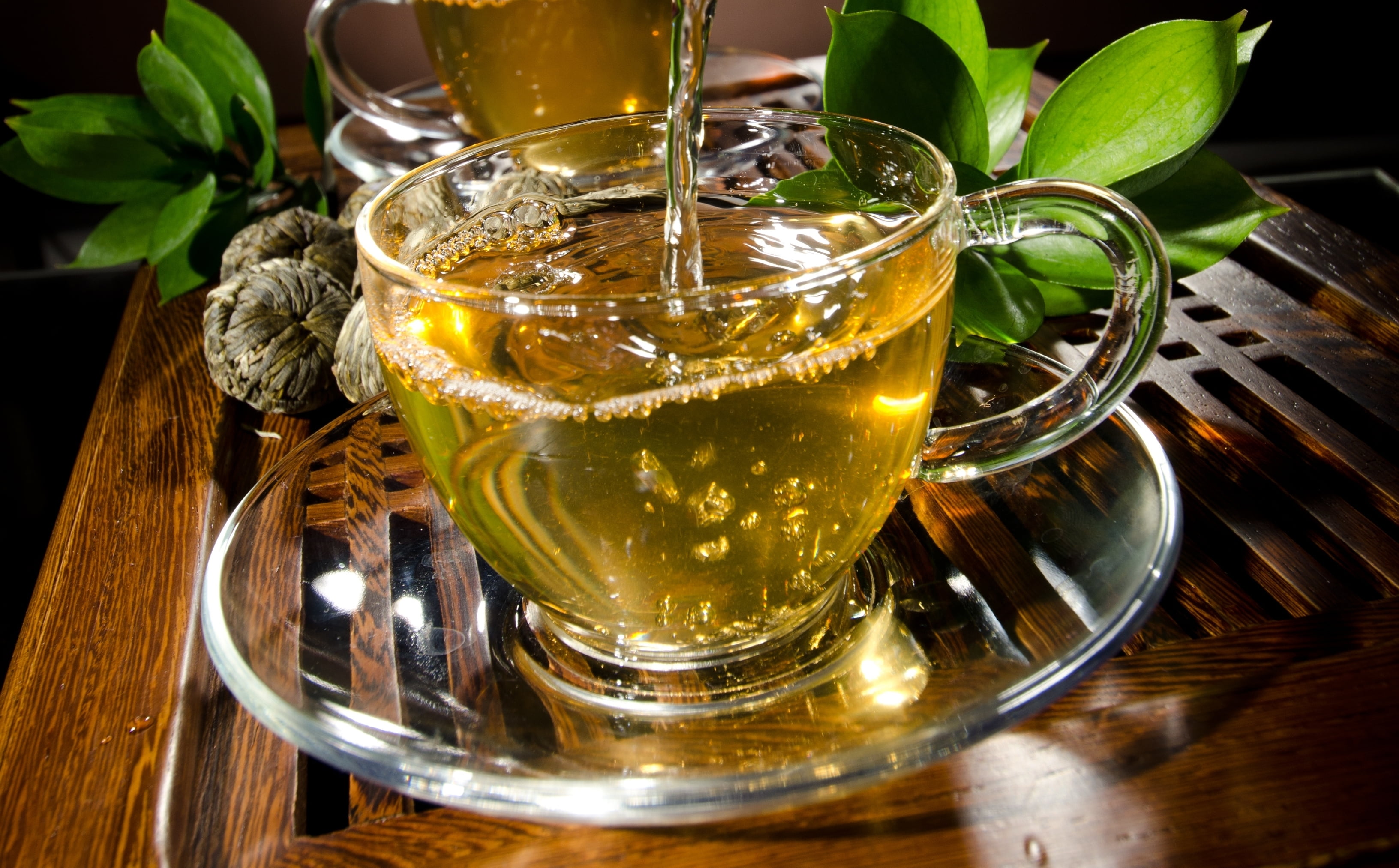 close-up, alcohol, glass - Material, tea, refreshment, indoors, mint Leaf - Culinary, leaves, saucer, food, drinking, glass, leaf, clear, drink, yellow, HD Wallpaper