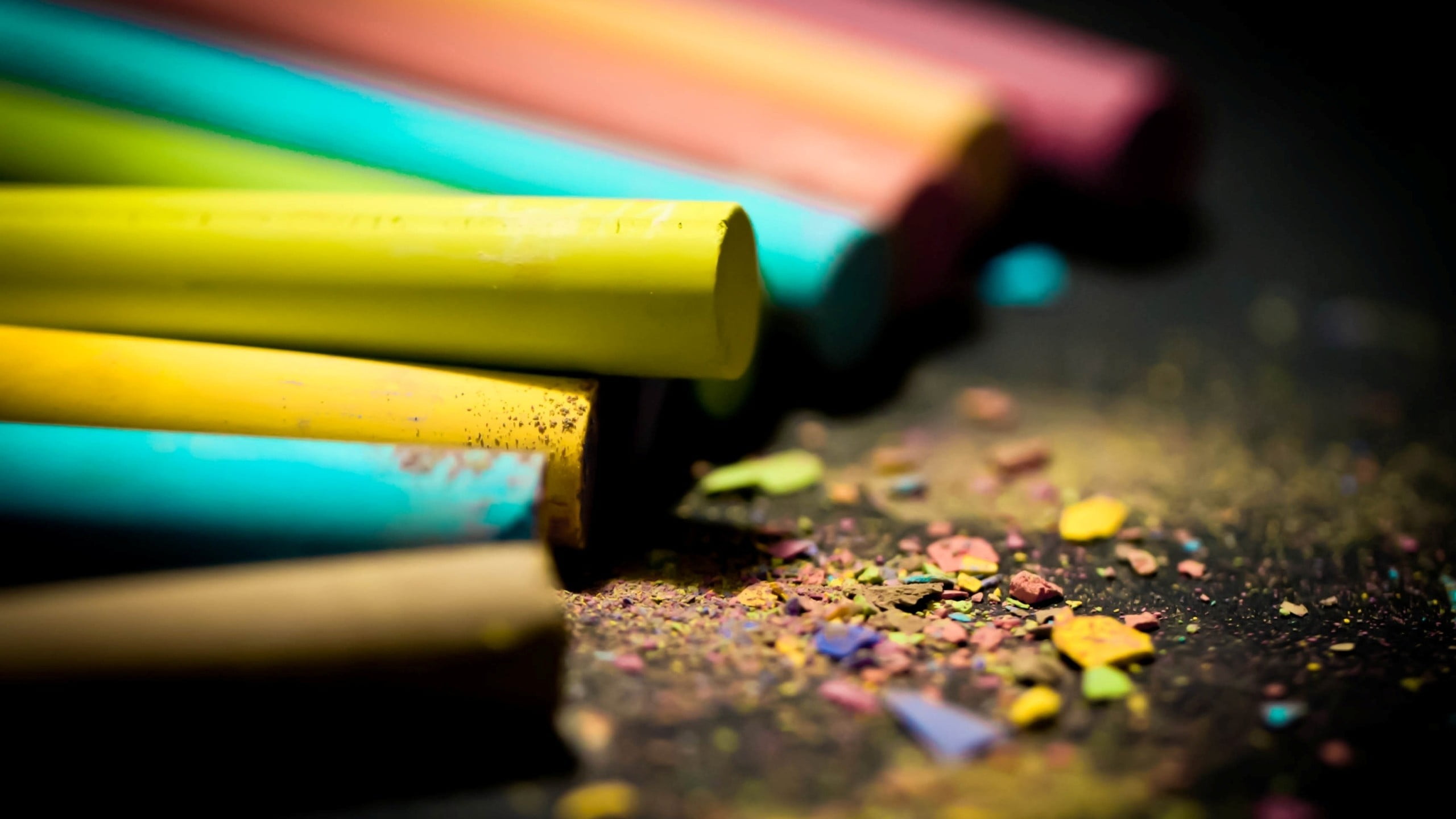 close-up, creativity, art and craft, multi colored, variation, paint, outdoors, still life, focus on foreground, green color, yellow, palette, art and craft equipment, HD Wallpaper