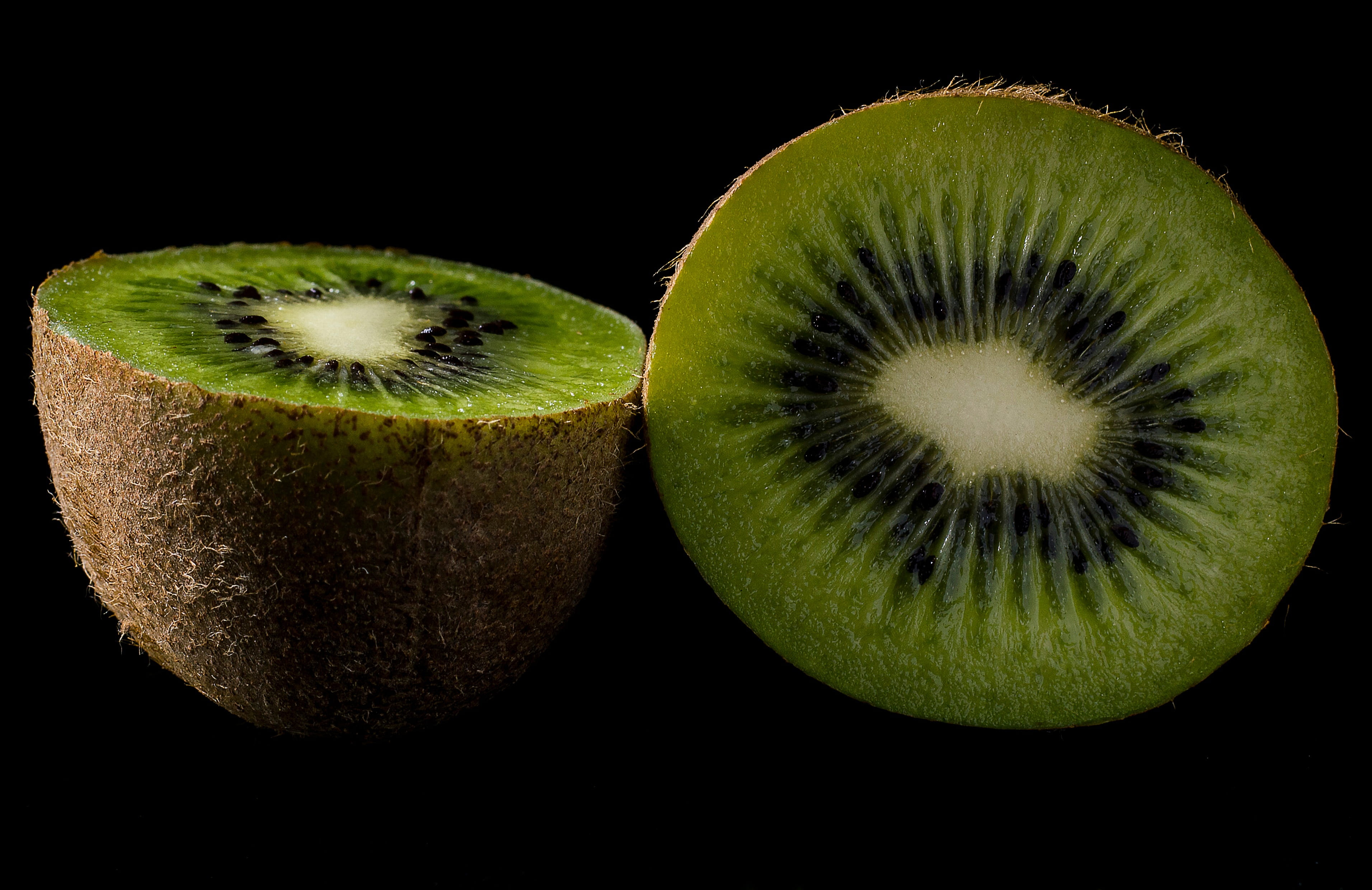 green, nature, fruit, slice, wellbeing, food, Kiwi, no People, cross Section, close-up, organic, close up, ripe, vegetarian Food, halved, indoors, black background, HD Wallpaper