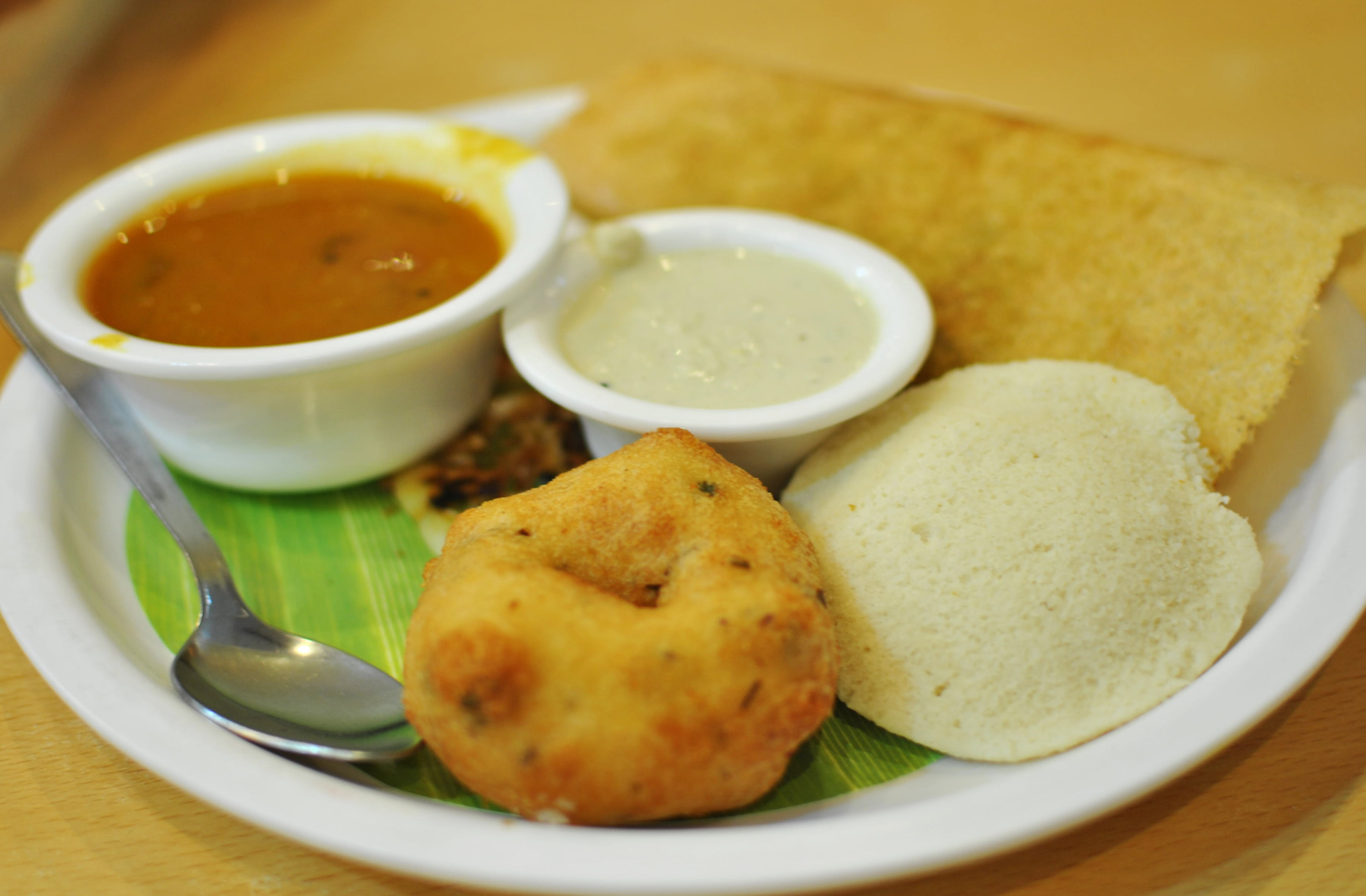 plate, healthy eating, rice, indulgence, still life, indoors, sambhar, indian, veg, restaurant, no people, condiment, sambher, savory sauce, food and drink, HD Wallpaper