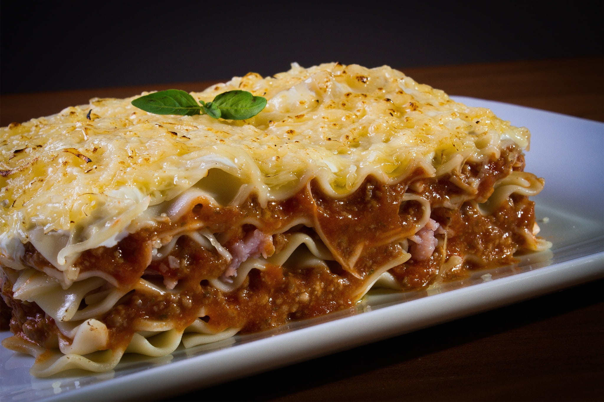 pasta, ready-to-eat, tomato, slice, no people, studio shot, chicken, eat, 1080P, sauce, gourmet, indoors, tasty, dinner, meal, italian, freshness, high angle view, HD Wallpaper