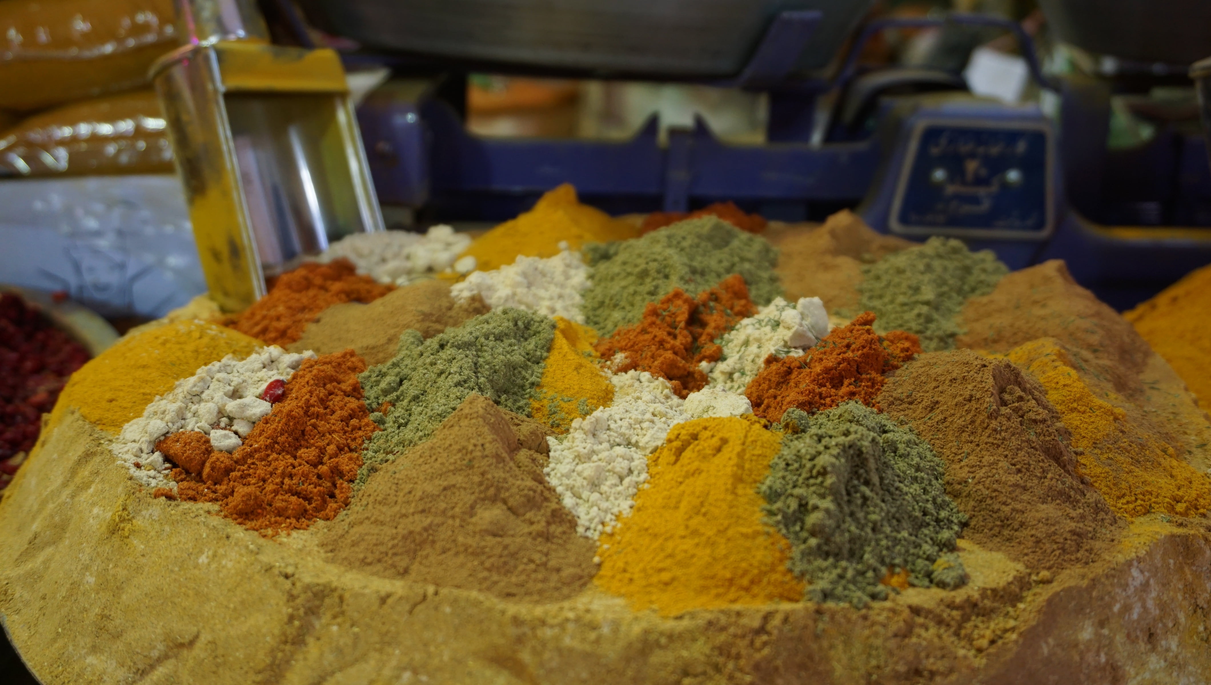 market, freshness, spice, indoors, food, focus on foreground, yellow, retail, bazaar, 4K, isfahan, container, plant, iran, food and drink, variation, still life, HD Wallpaper