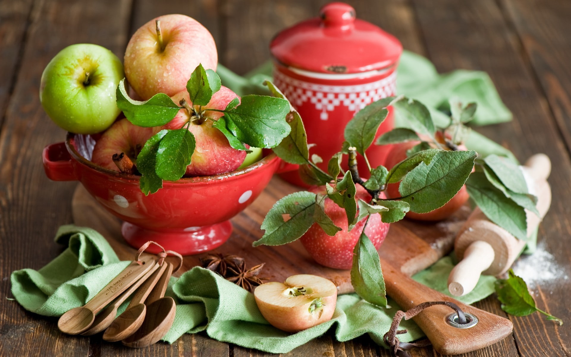 leaves, apples, wooden surface, 1080P, still life, fruit, HD Wallpaper