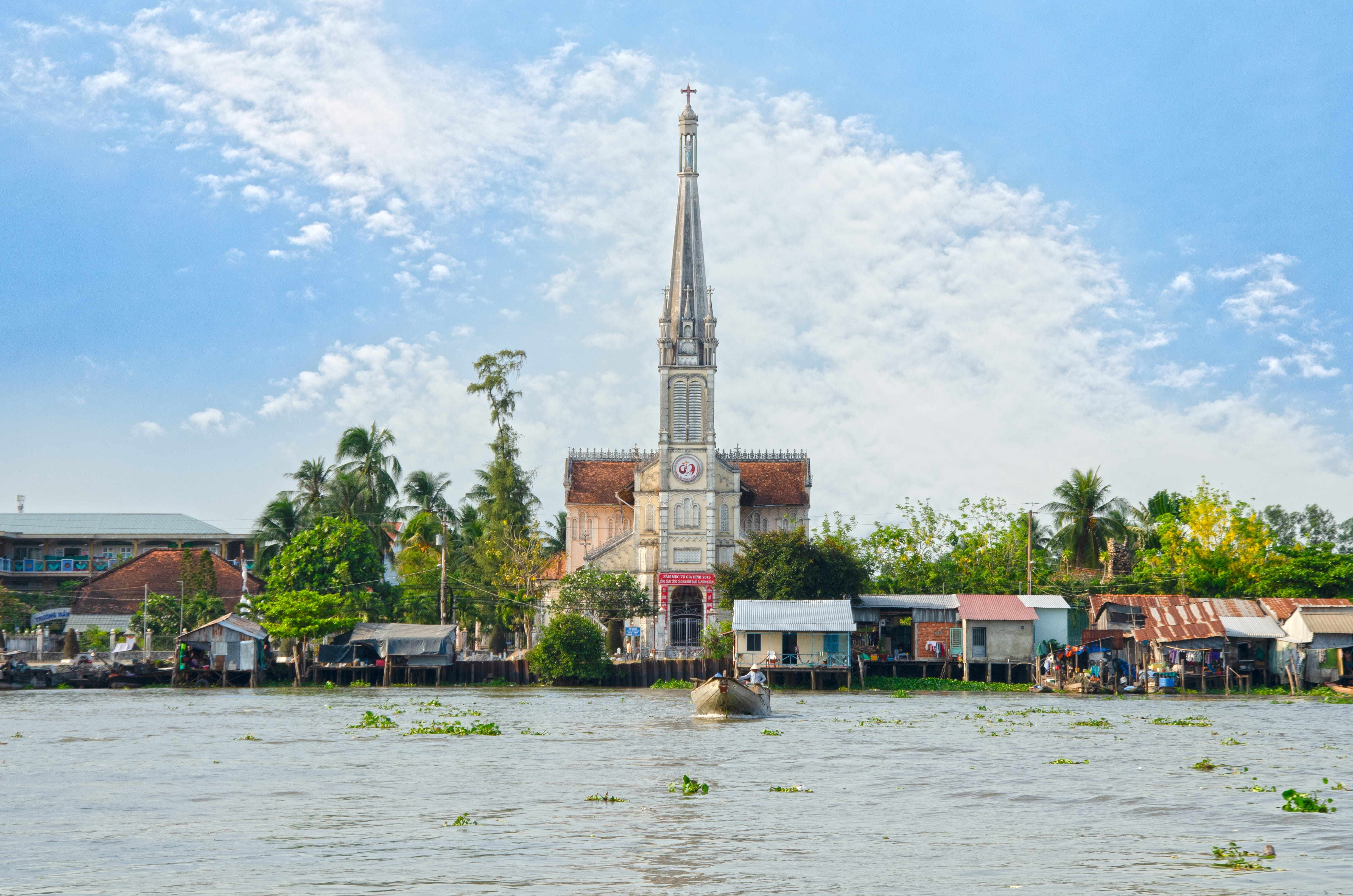 4K, tower, plant, home, water, place of worship, building, wave, waterfront, vietnam, the landscape, the tradition, religion, architecture, the boat, ship, HD Wallpaper