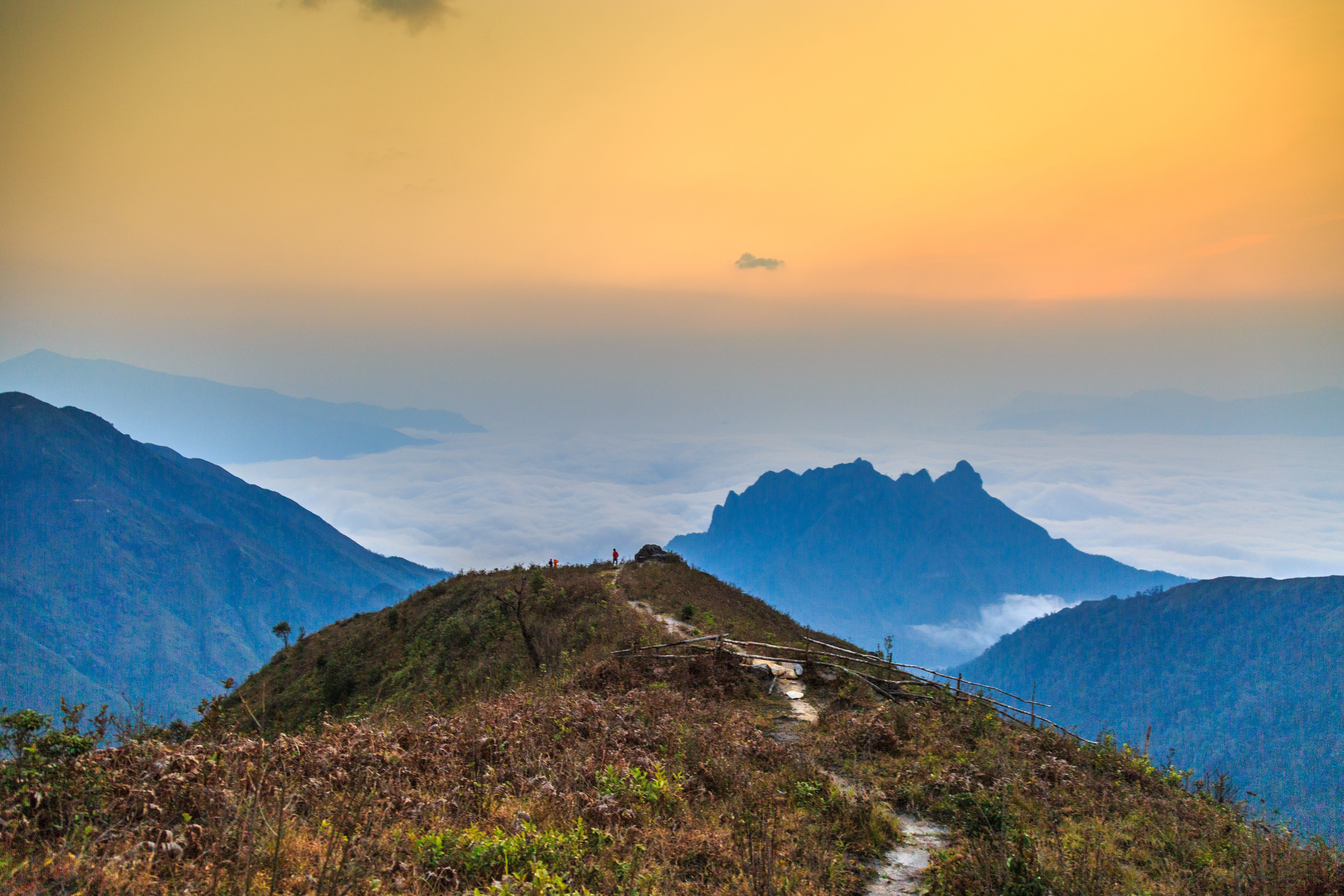 travel, mountain peak, mountain range, salt moutain, tranquility, mountain, bach moc luong tu, no people, landscape, land, sky, idyllic, nature, beauty in nature, HD Wallpaper