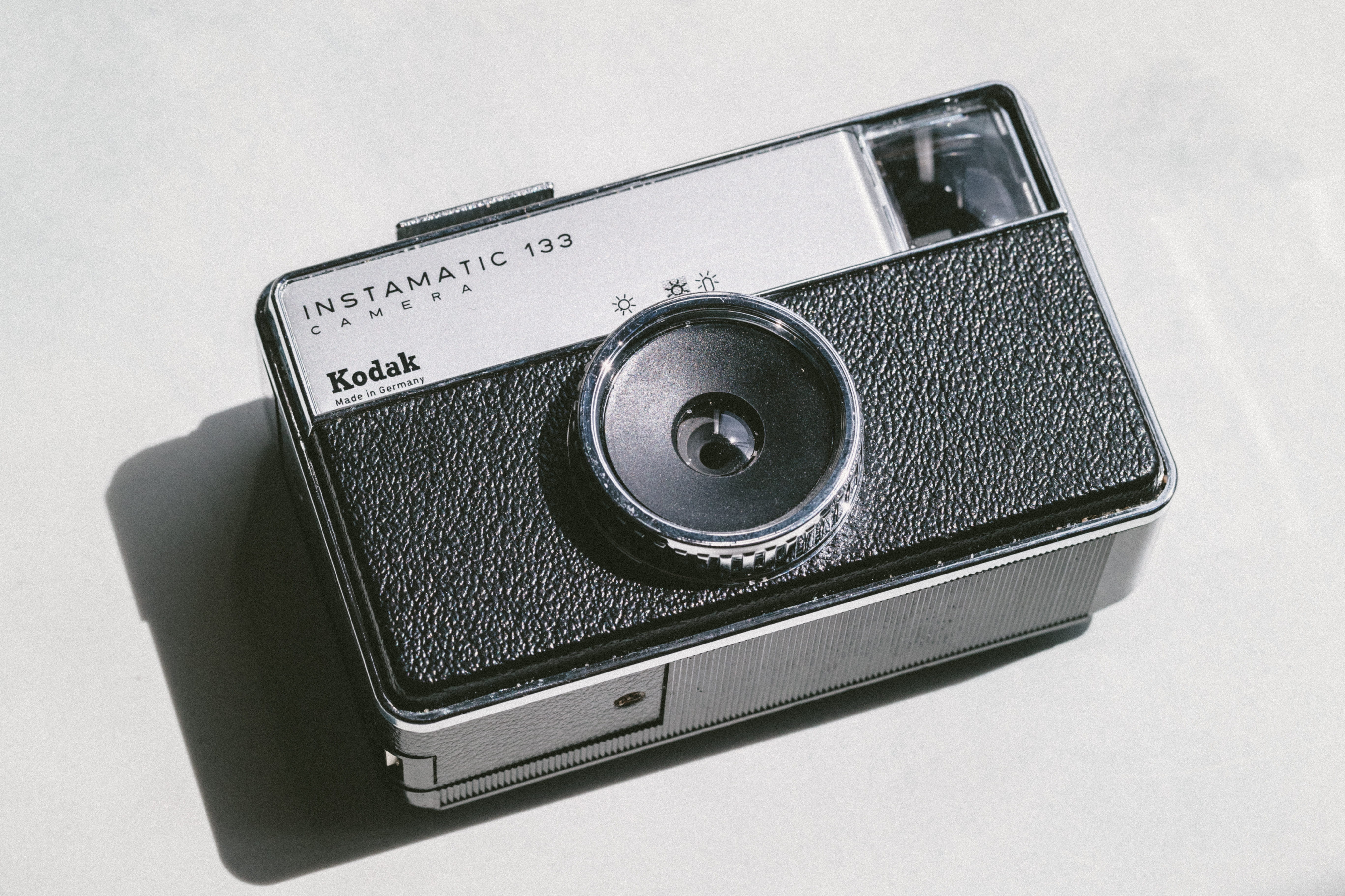 old, photographic equipment, computer equipment, 5K, white, classic, close-up, no people, video, kodak, equipment, white background, technology, silver, HD Wallpaper