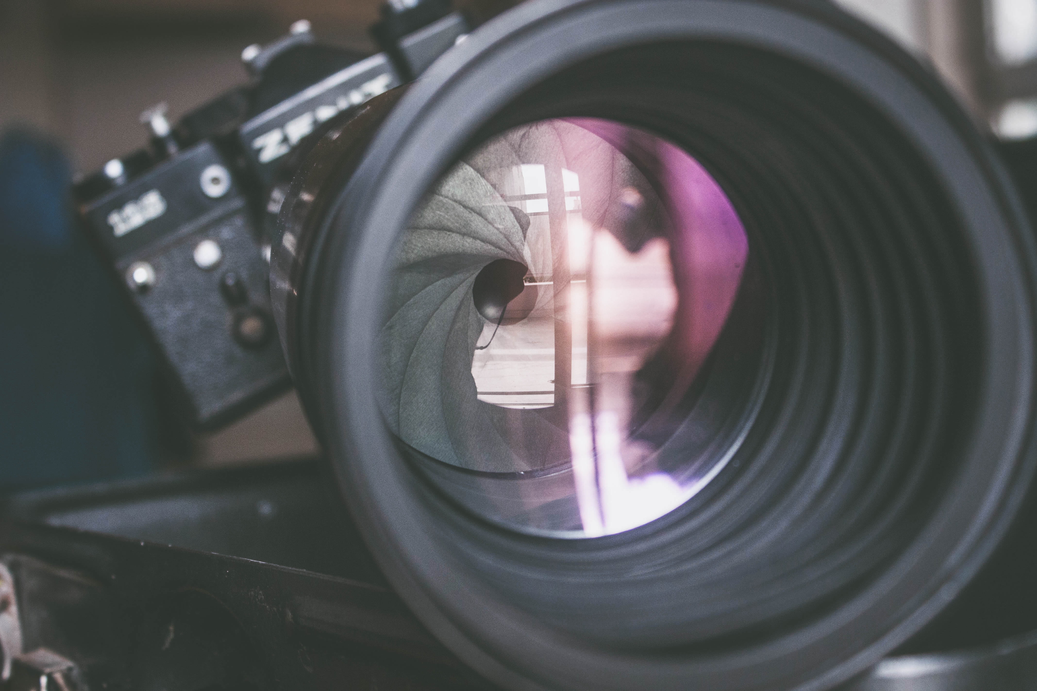 zoom, photography themes, camera, purple, 4K, geometric shape, machinery, camera - photographic equipment, close-up, antique, zenit, focus, photographic equipment, HD Wallpaper