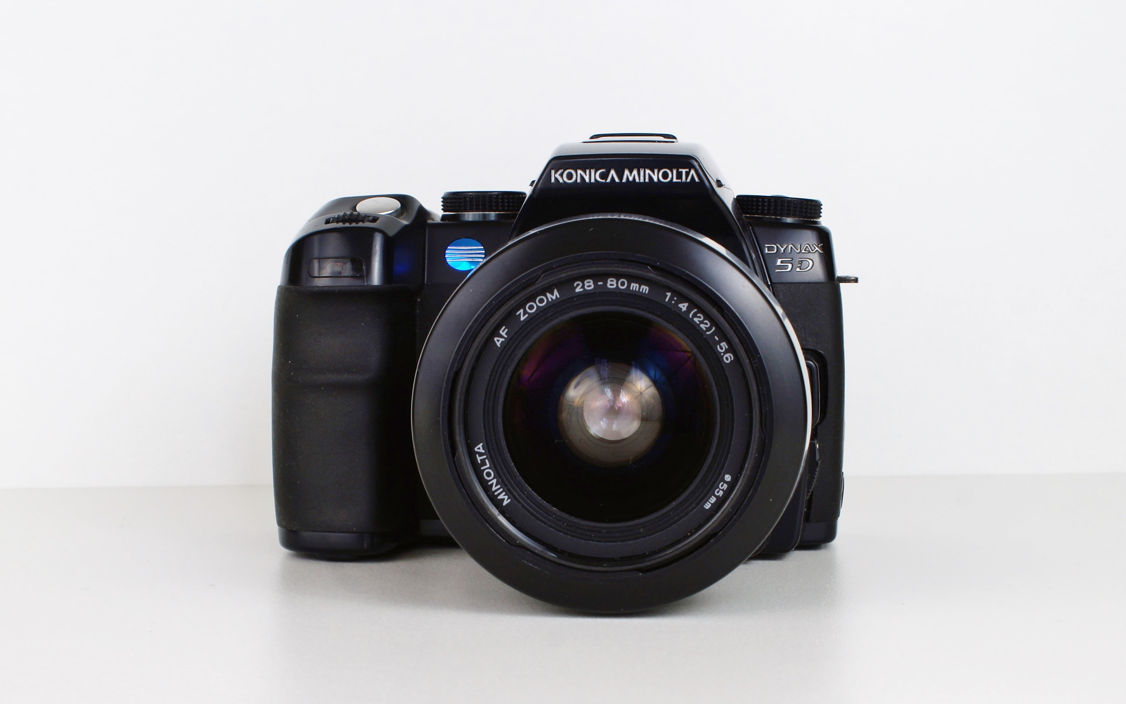 dynax 5 d, no people, old camera, slr camera, technology, indoors, flash light, digital, electronics industry, modern, white background, cut out, photograph, HD Wallpaper