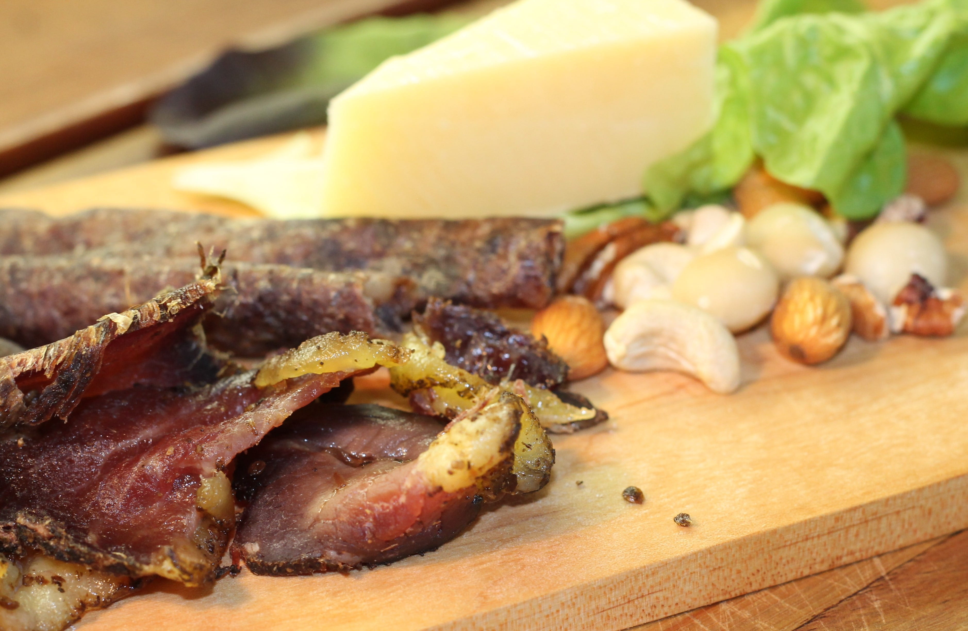vegetable, ready-to-eat, indoors, dinner, jerky, close-up, grilled, nutrition, serving size, cutting board, meal, barbecue, snack, spiced meat, red meat, HD Wallpaper
