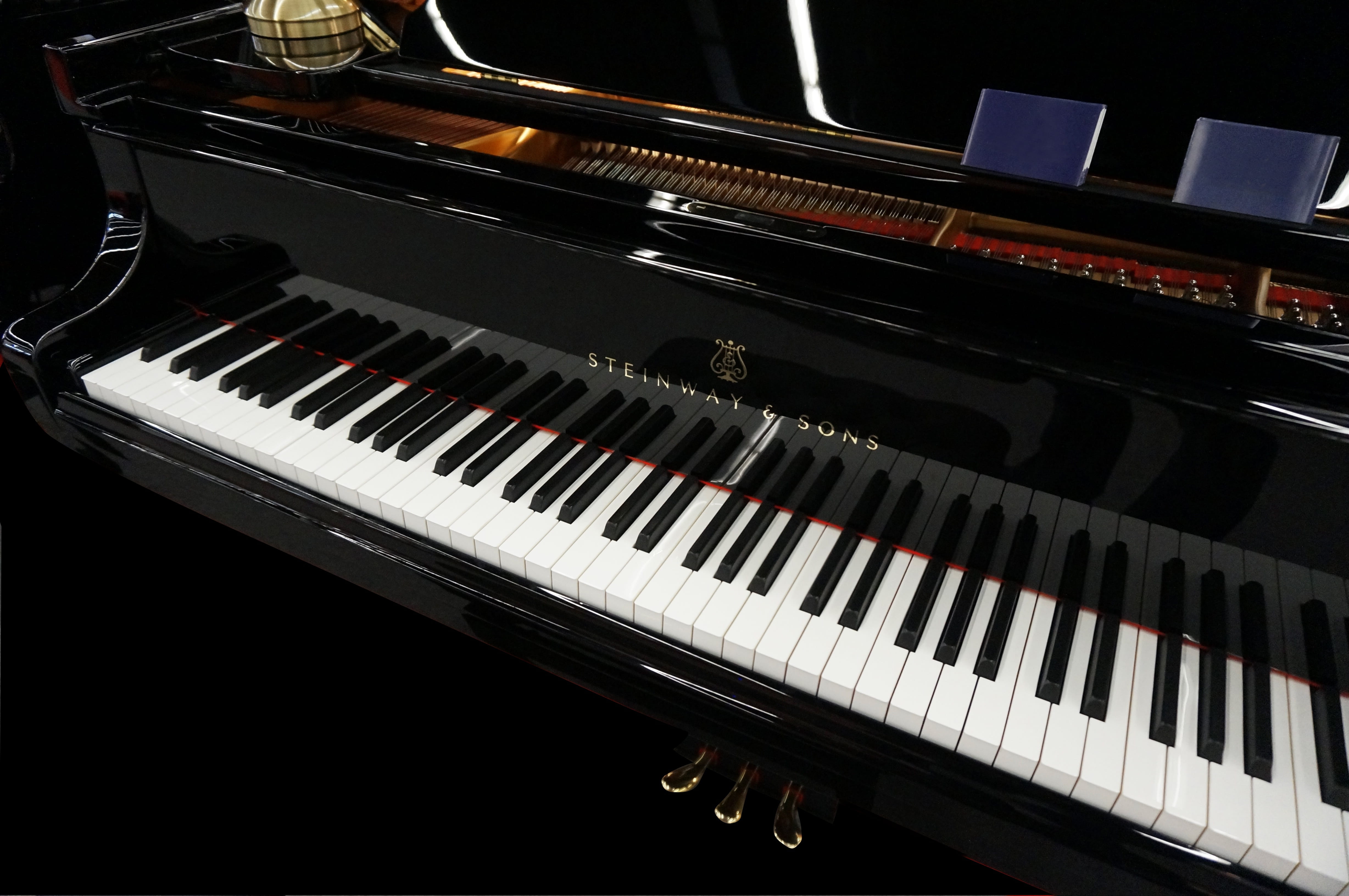 musical equipment, close-up, instrument, black color, pianist, piano, piano key, musical instrument, reflection, string, indoors, no people, classical style, HD Wallpaper
