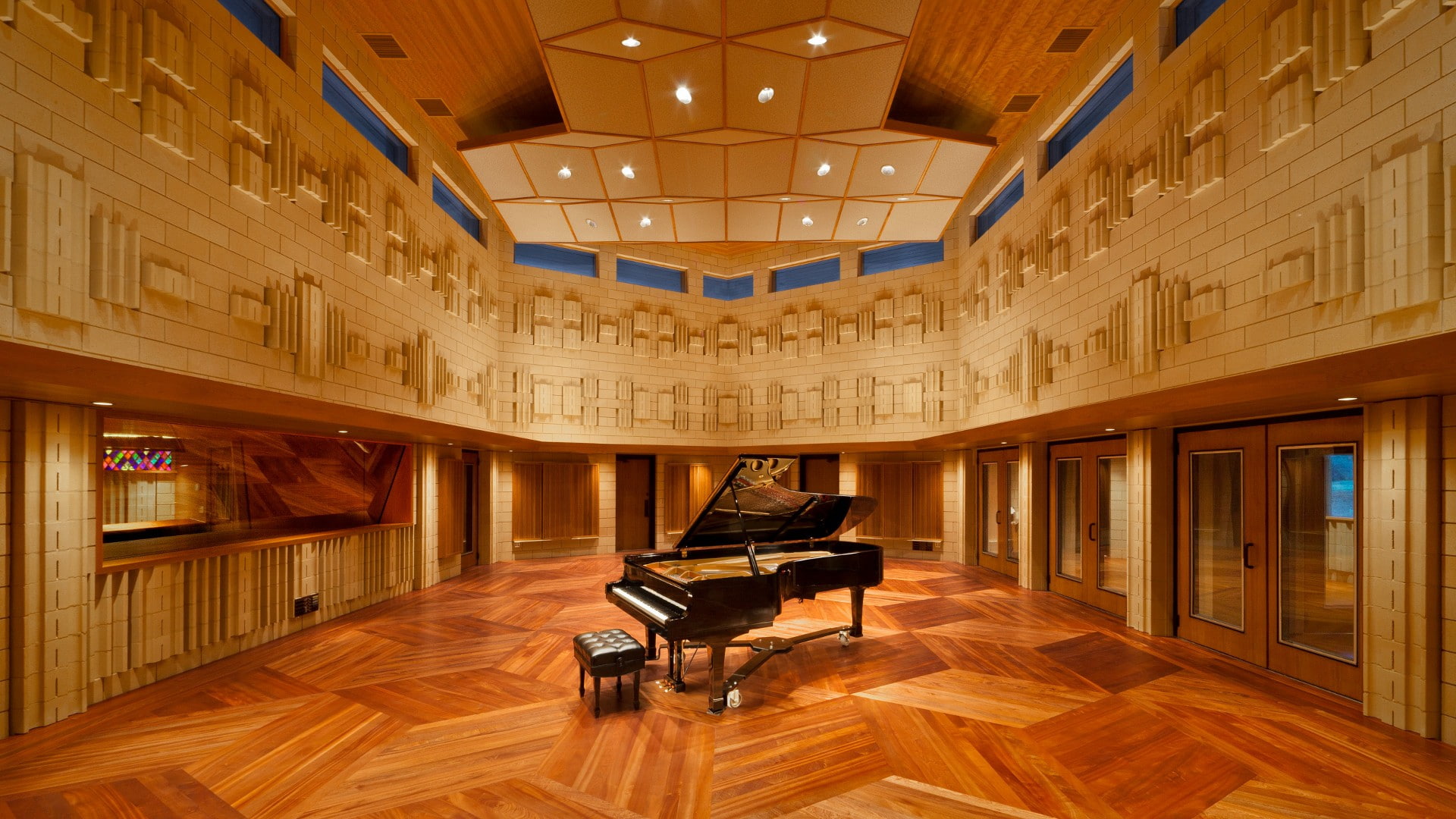 wood - material, hardwood, electric lamp, grand piano, music, seat, stage, musical equipment, no people, architecture, home interior, ceiling, classical style, HD Wallpaper
