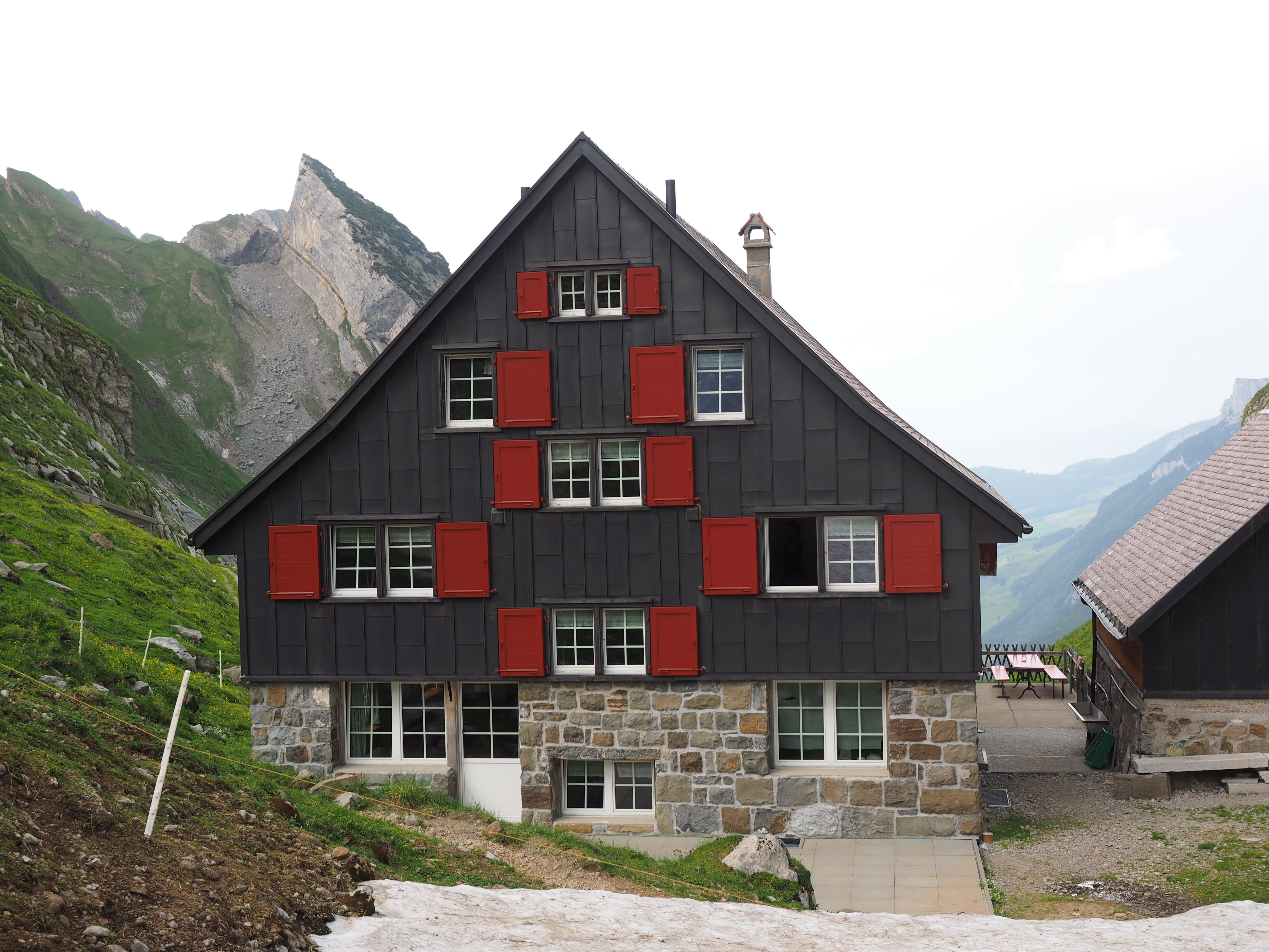 4K, sky, cottage, window, house, mesmer, plant, mesmer alp, outdoors, nature, building exterior, beauty in nature, mountain range, alpe, residential district, HD Wallpaper