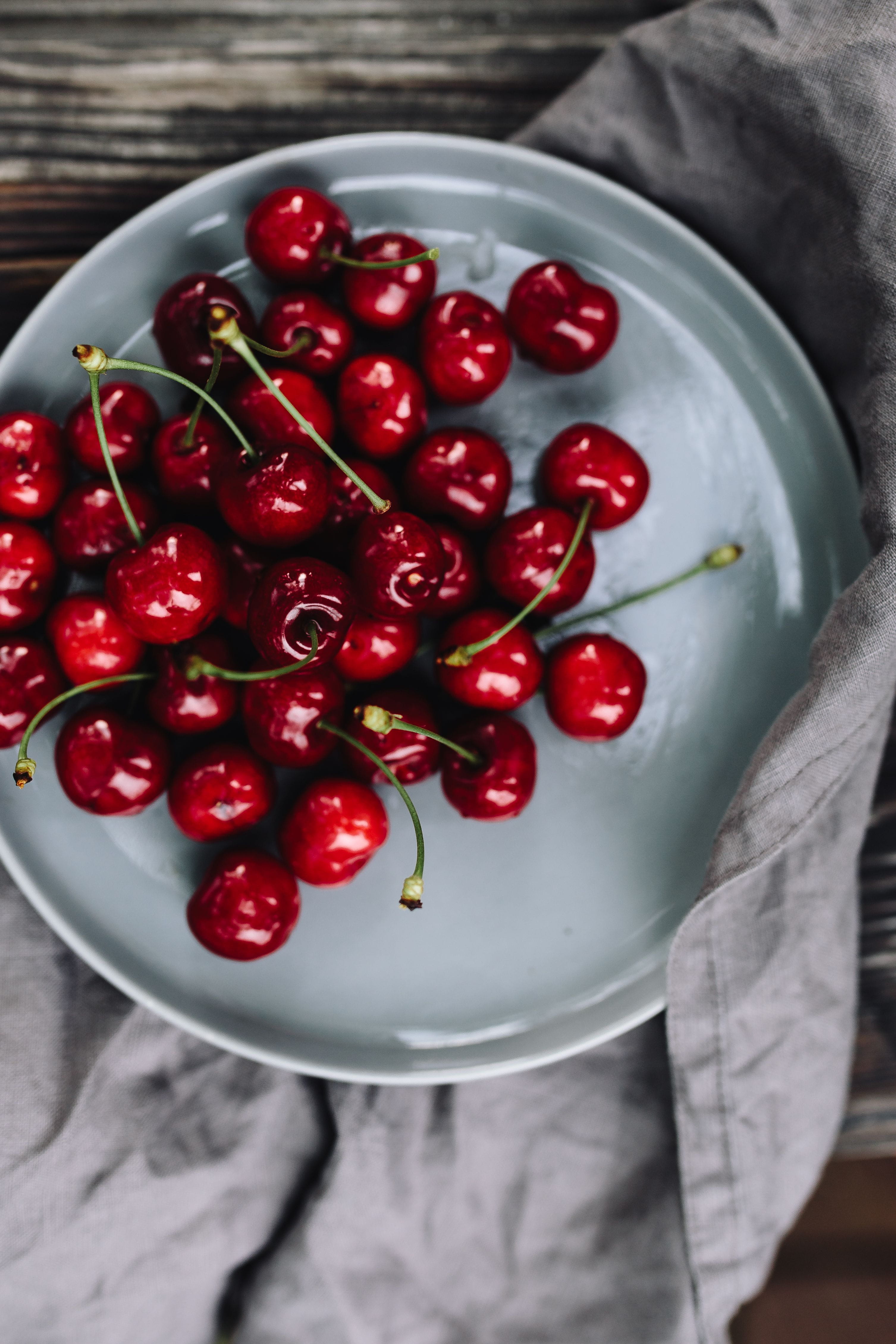 freshness, dessert, red currant, 4K, wellbeing, large group of objects, Cherries, organic, high angle view, nature, fruits, food and drink, bowl, wood - Material, Phone HD Wallpaper