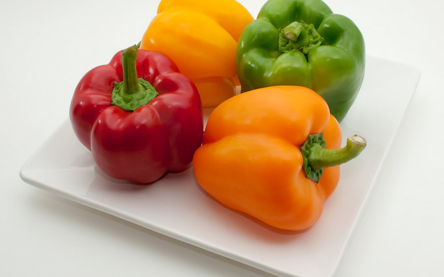 no People, vegetable, food And Drink, red, multi-colored, raw Food, food, yellow bell pepper, vegetables, studio shot, backgrounds, ingredient, pepper, HD Wallpaper