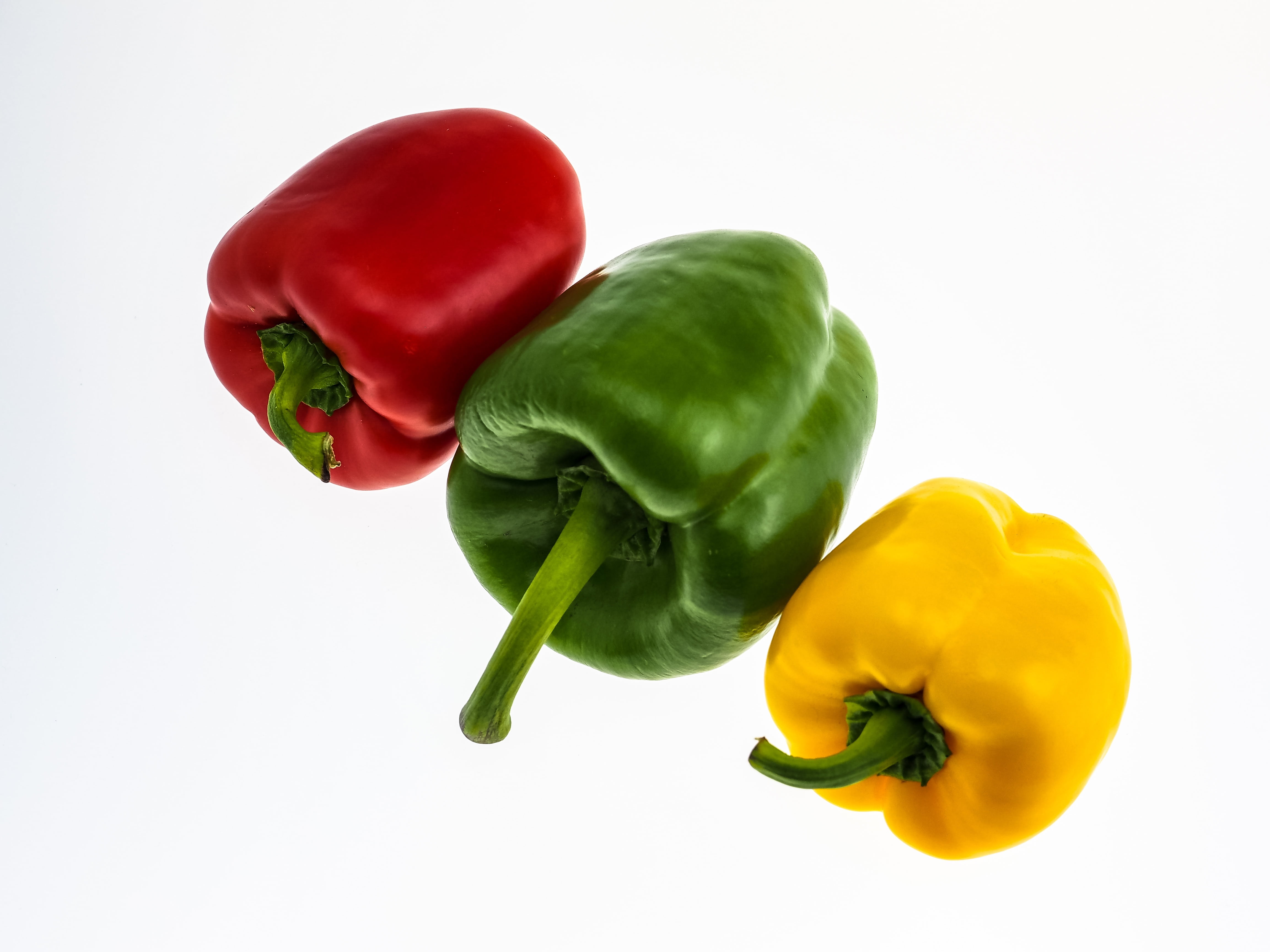studio shot, food, bell pepper, wellbeing, green color, healthy eating, healthy, no people, sweet peppers, paprika, green, pepper - Vegetable, yellow peppers, HD Wallpaper