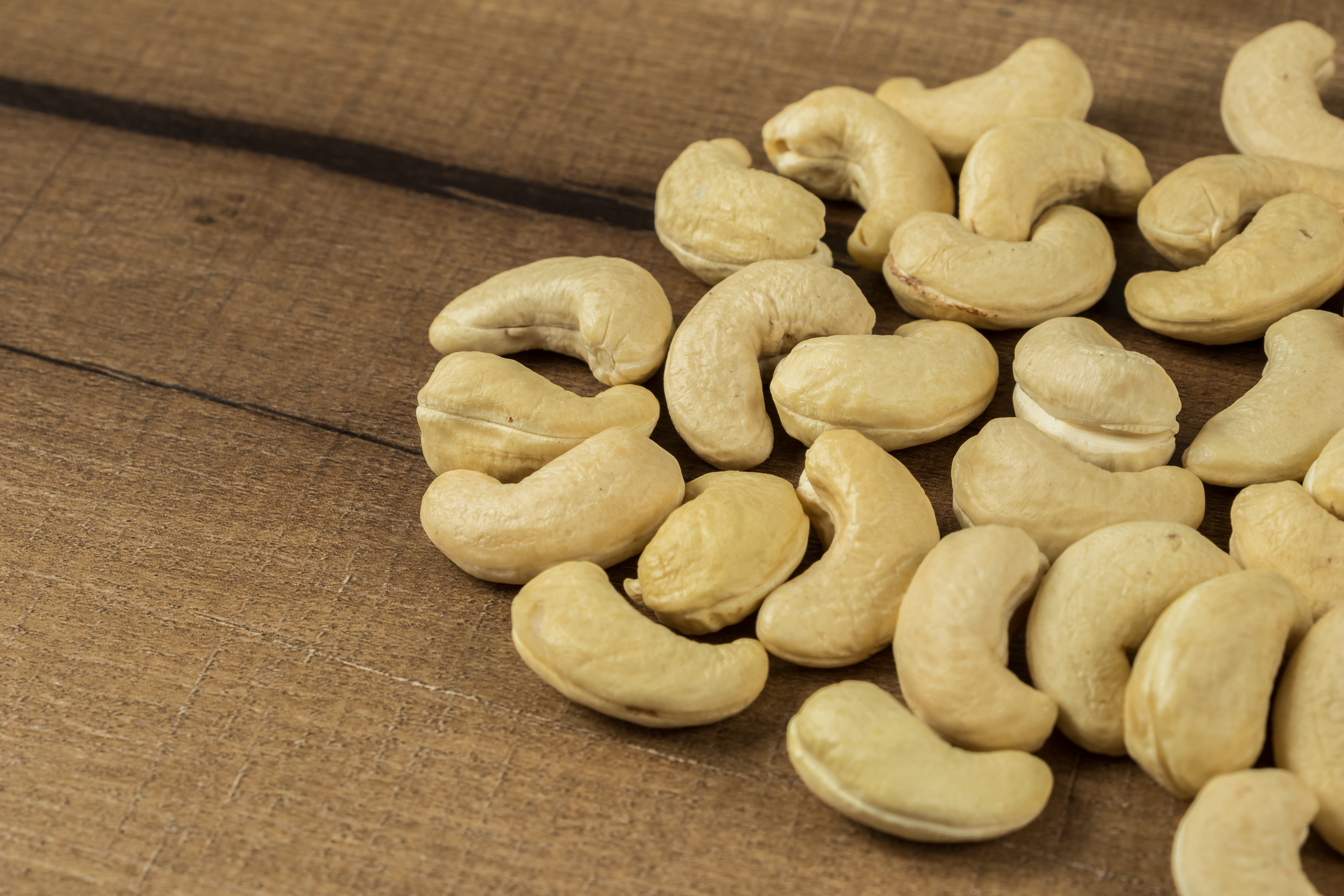 sweet food, wood - material, food, indoors, occidentale, nut - food, dried food, temptation, close-up, cashew, nourishment, still life, no people, diet, HD Wallpaper