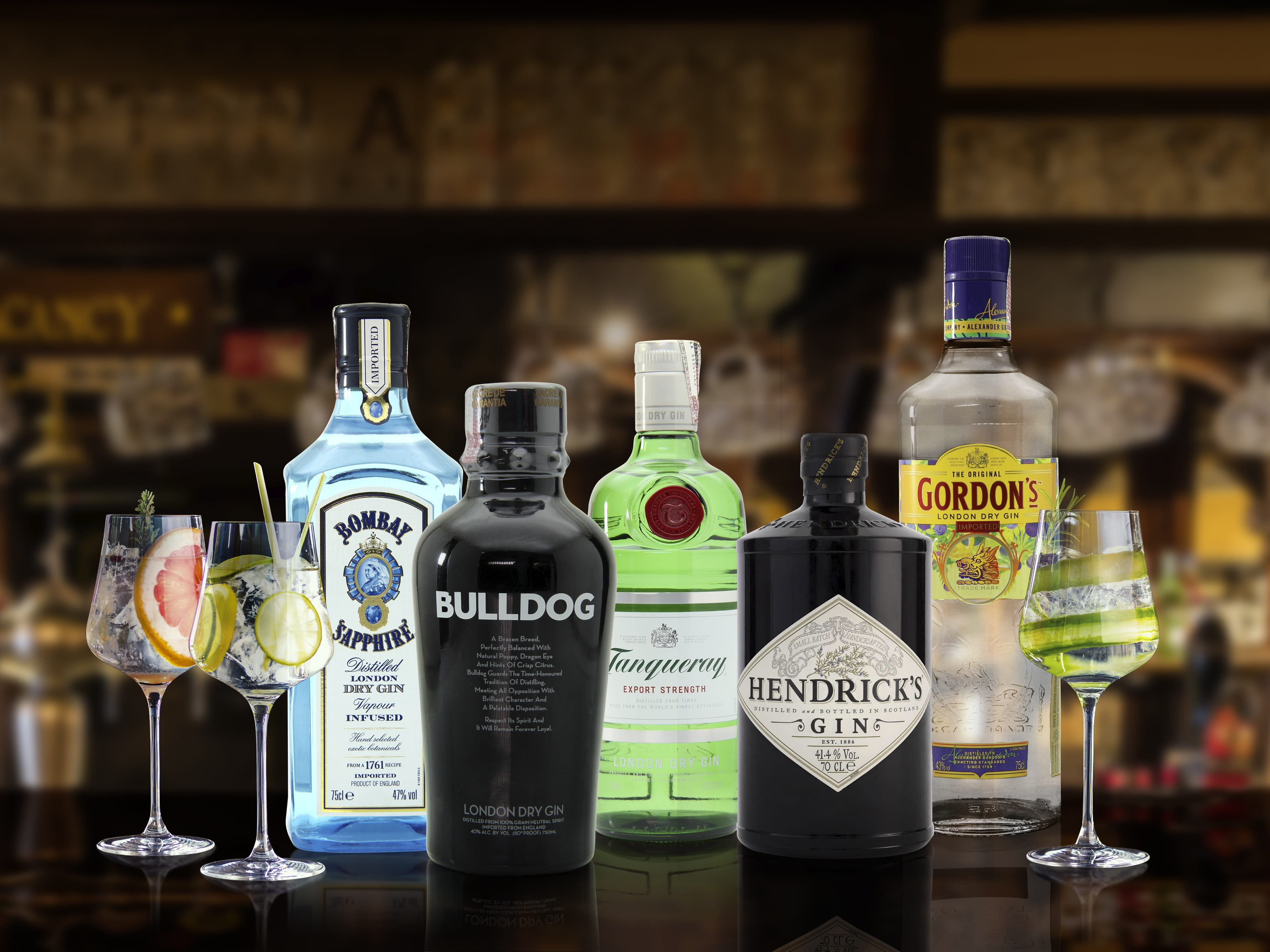 alcohol, glass, communication, refreshment, glass - material, variation, western script, table, alcoholic, focus on foreground, bar counter, container, HD Wallpaper