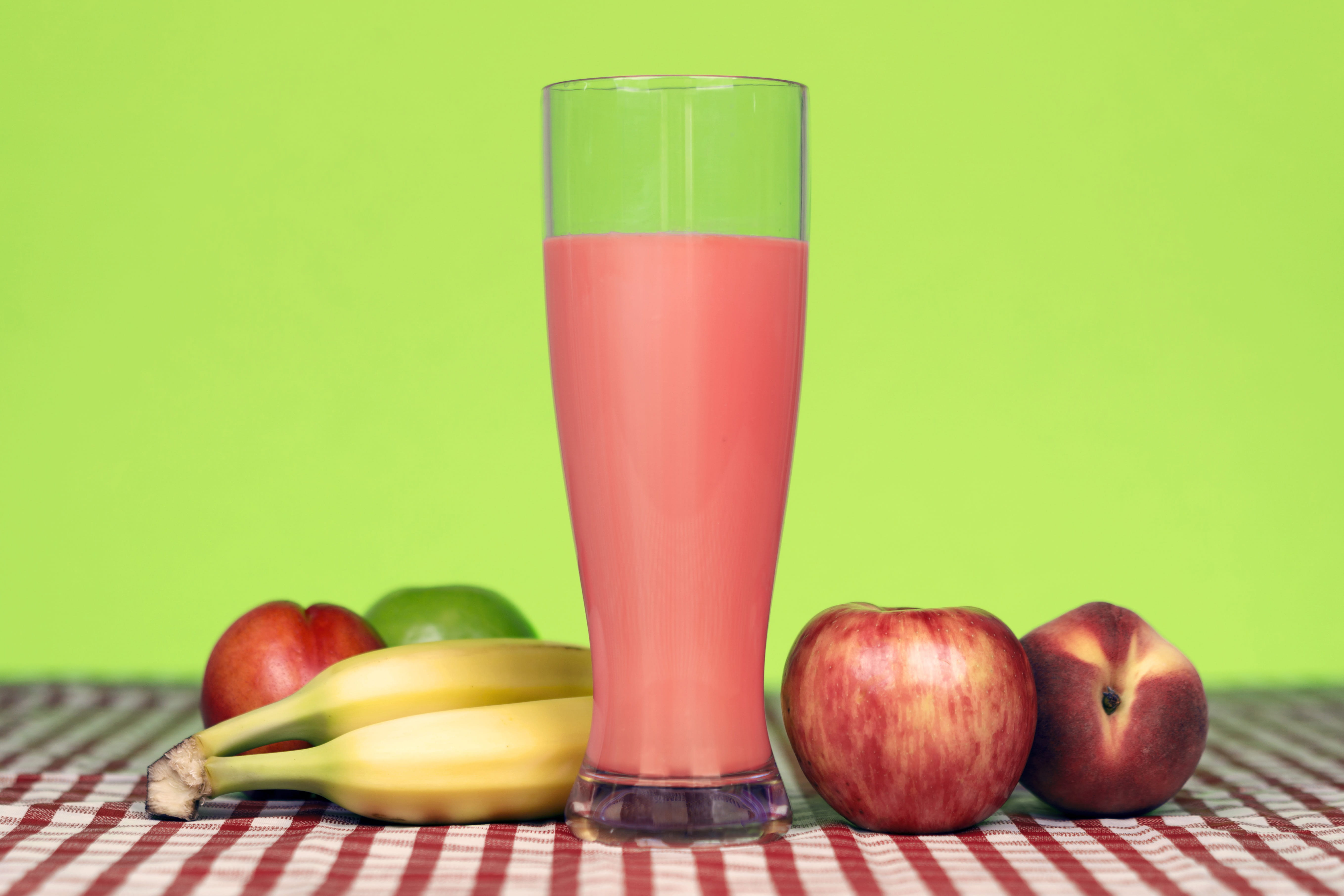 apple - Fruit, freshness, food, Smoothie, refreshment, drinks, colored background, green Color, fruits And Vegetables, glass, drink, food/Drink, vegetarian Food, HD Wallpaper