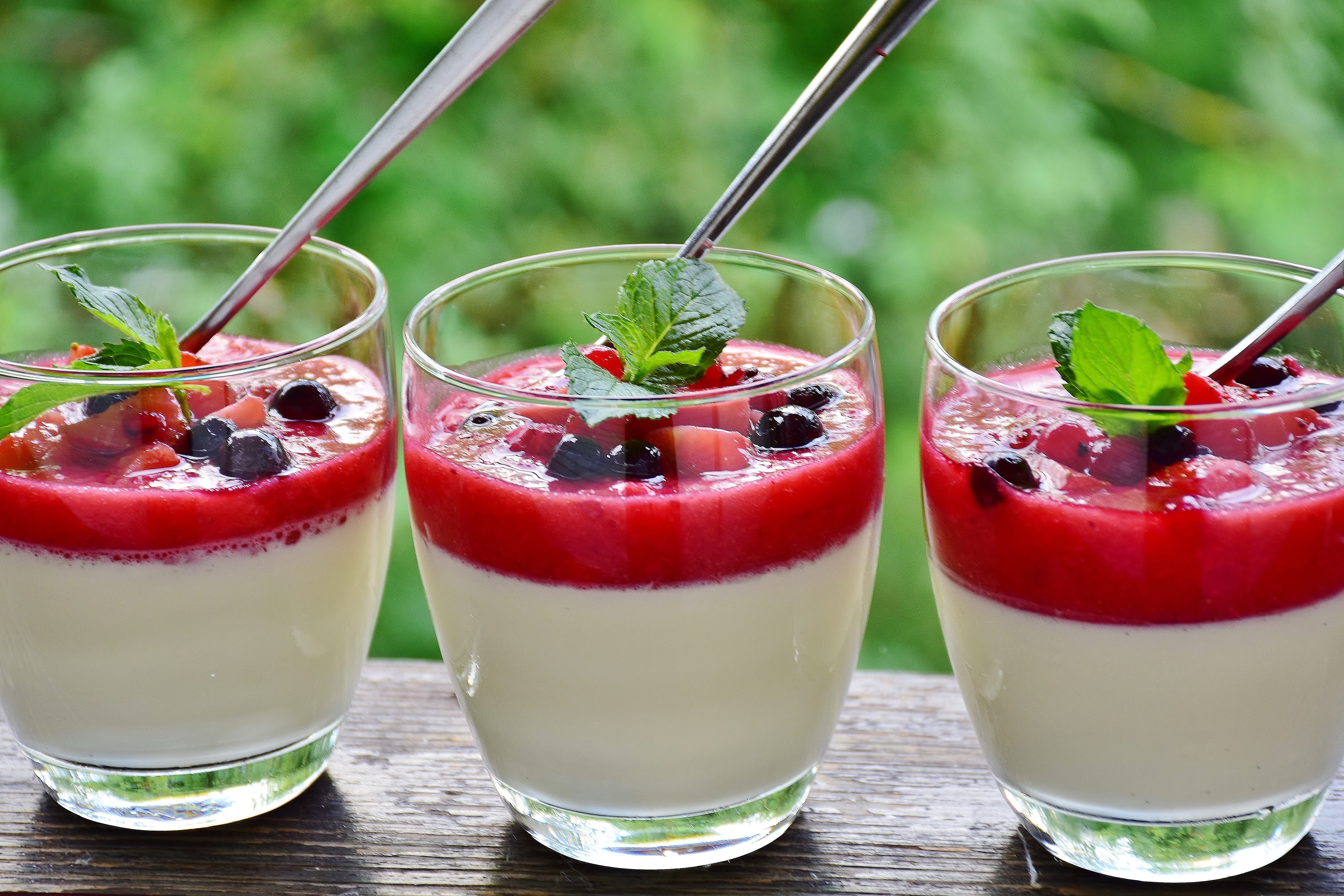 fruits, eat, juice, sugar, mint leaf - culinary, herb, drinking Glass, clear, three, summer, strawberry, sweet dish, glass, delicious, healthy Eating, dessert, HD Wallpaper