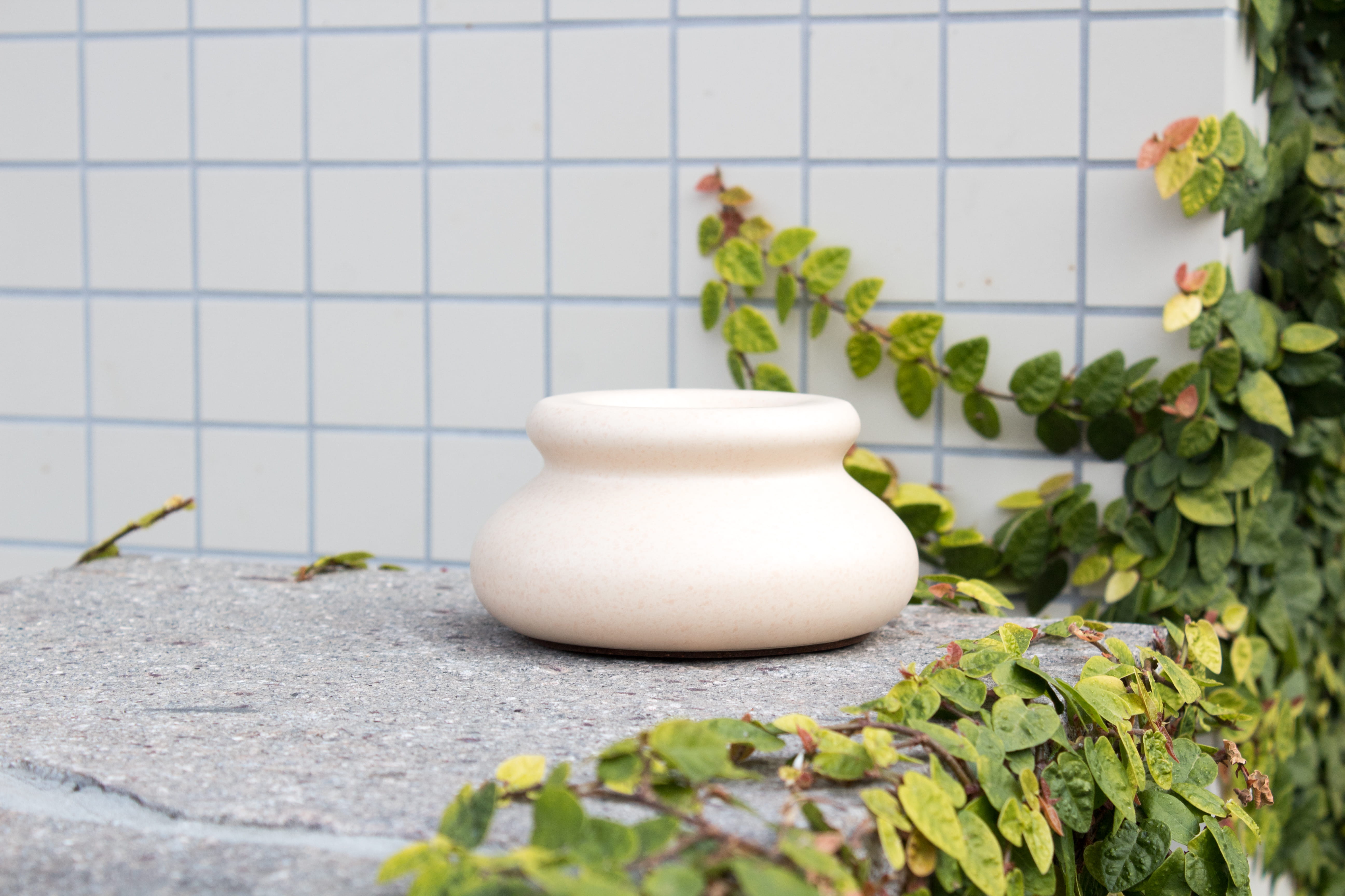 day, natural, selective focus, southport, tile, 5K, wellness, essential oils, architecture, window, white color, indoors, tiled floor, burner, wall - building feature, HD Wallpaper