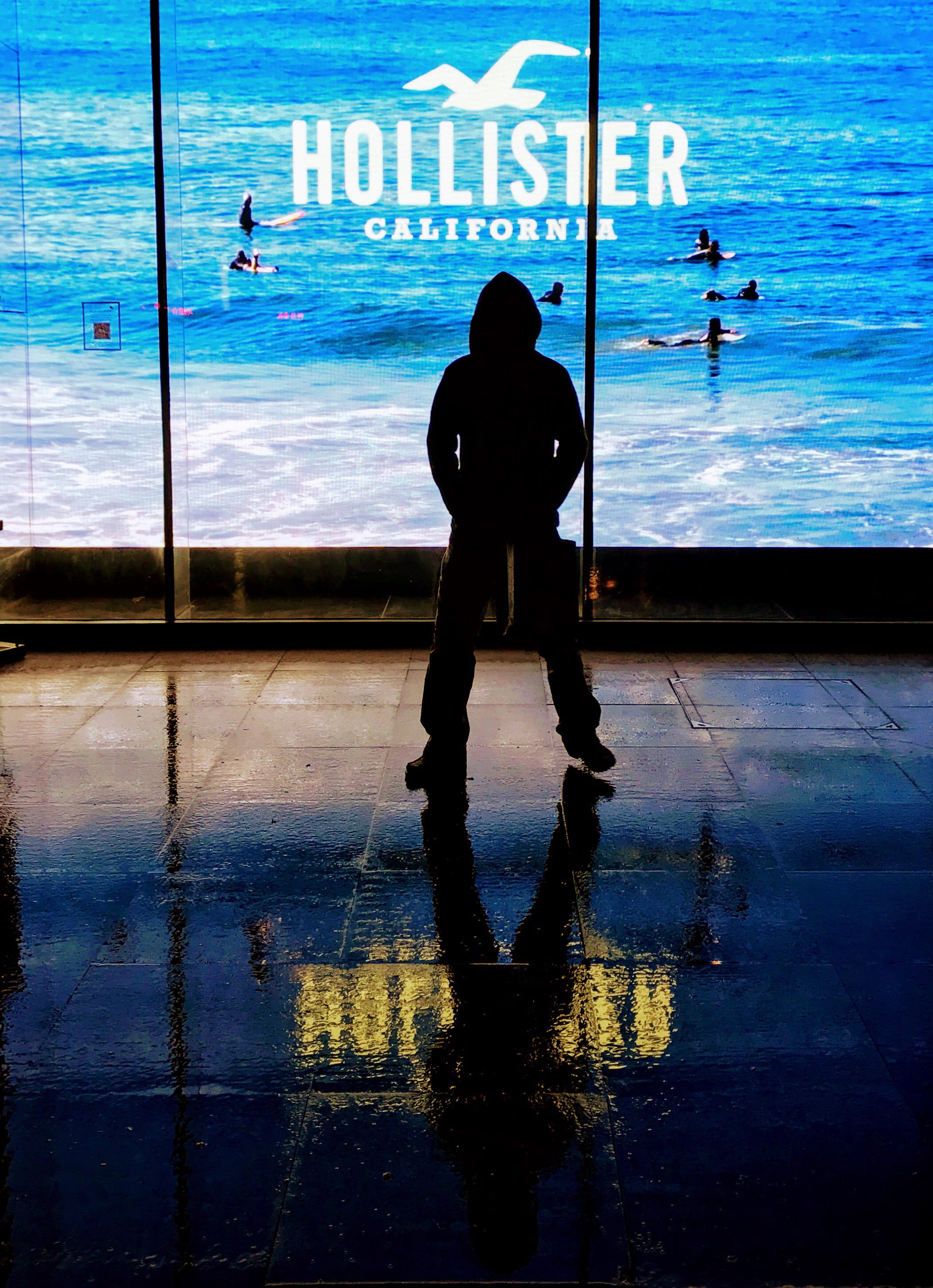 wet, day, architecture, nanjing shi, surfing, 2K, real people, silhouette, holister, full length, lifestyles, night, china, gulou qu, nature, transparent, Phone HD Wallpaper