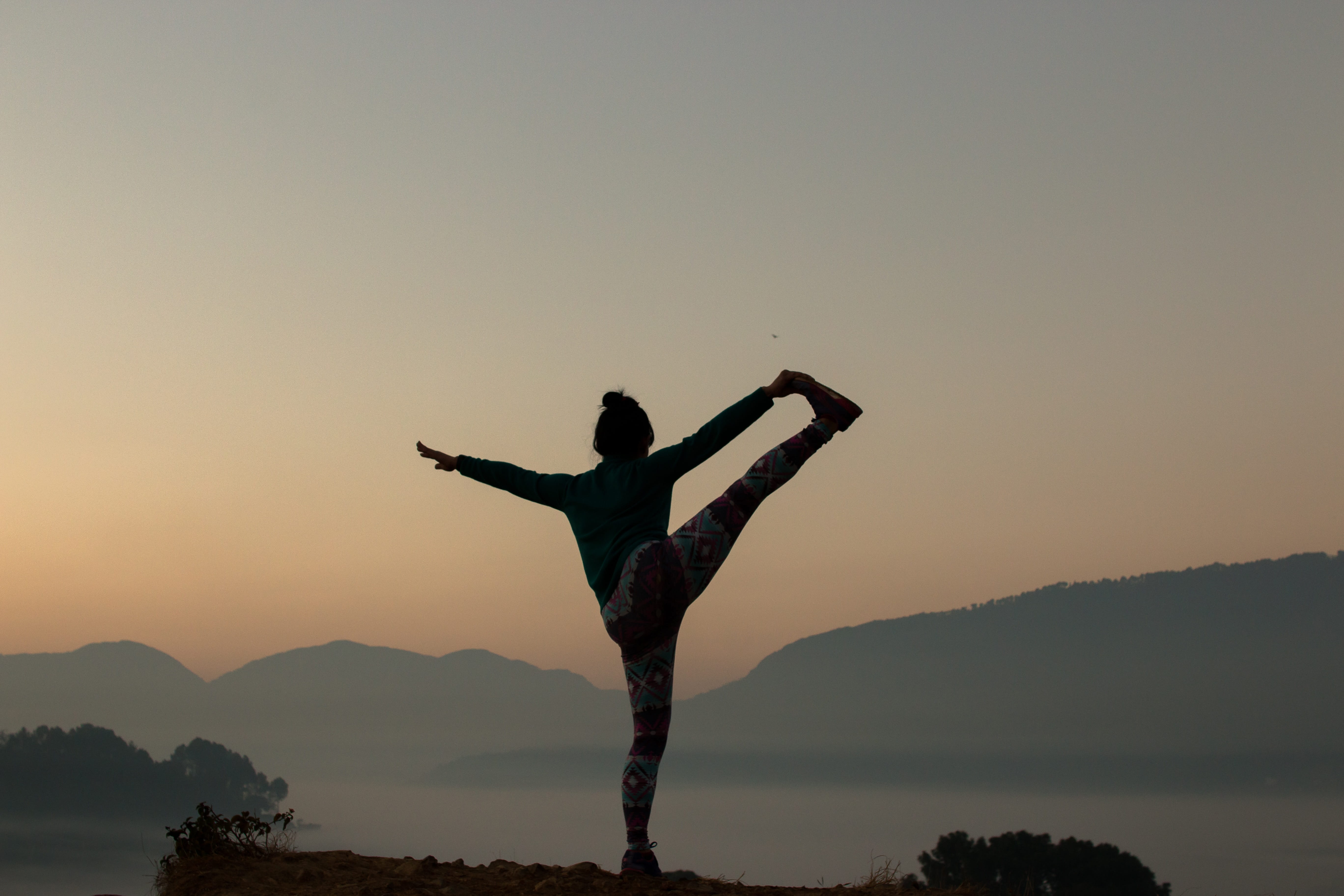 sunset, standing, sport, tranquility, peace, outdoor, 5K, nature, one person, young, happy, scenics - nature, leisure activity, human arm, golden, full length, HD Wallpaper