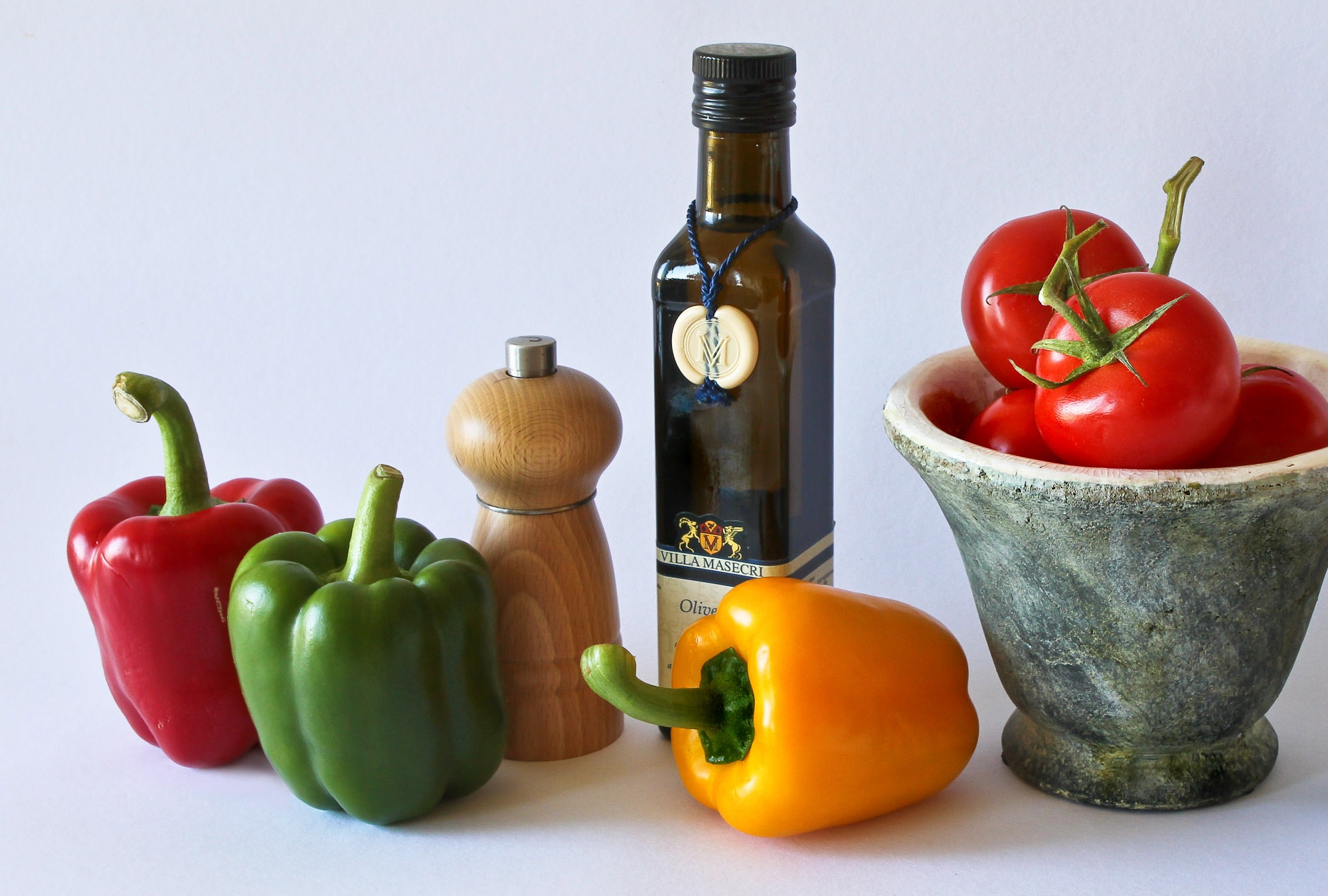 fruit, vegetables, three, spice, vegetarian, freshness, food, white background, tomato, vegetable, choice, amber, pepper, tomatoes, variation, frisch, still life, HD Wallpaper