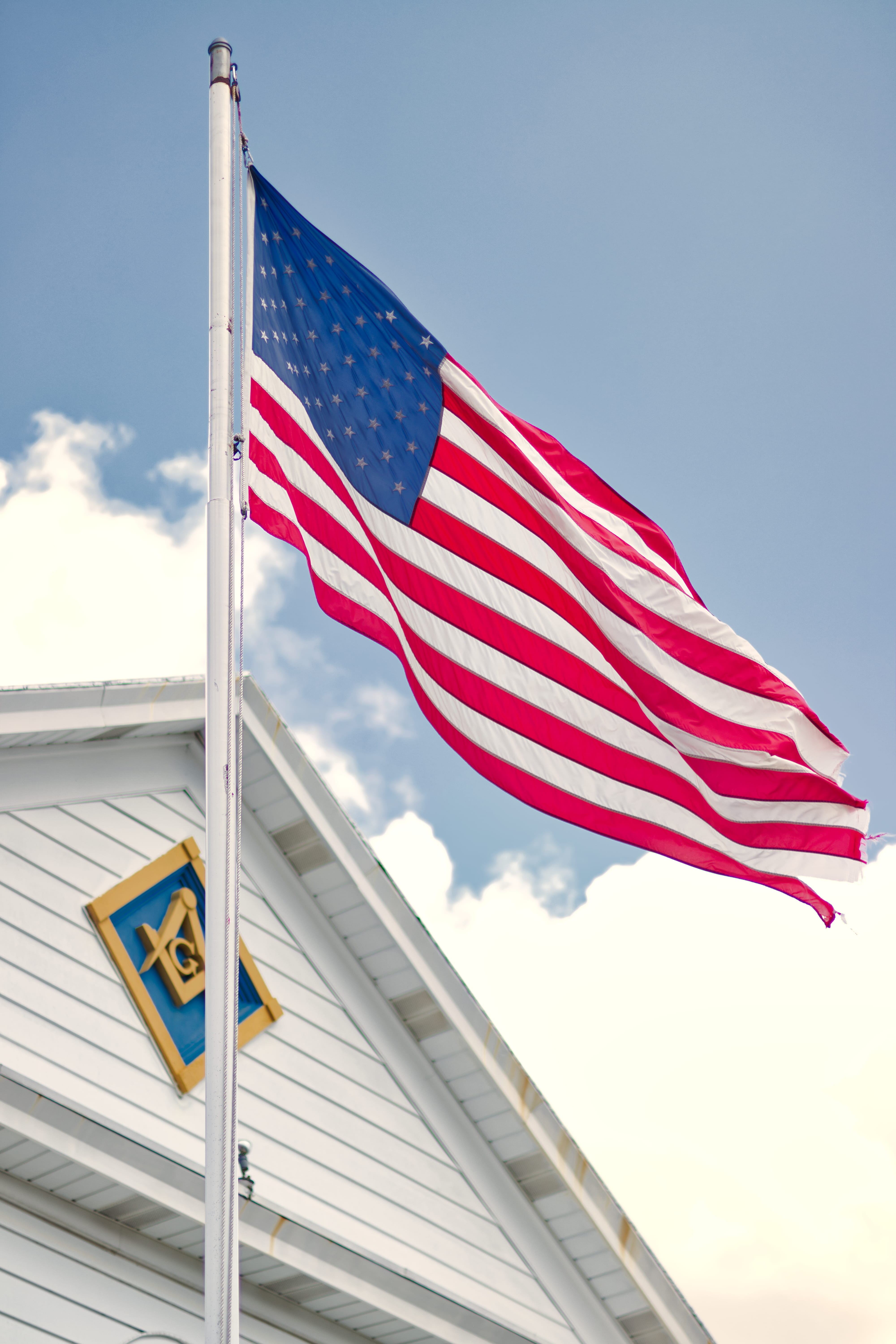 white, nature, business, united states of america, striped, no people, cloud - sky, democracy, day, u, s, low angle shot, national icon, Independence Day, Phone HD Wallpaper