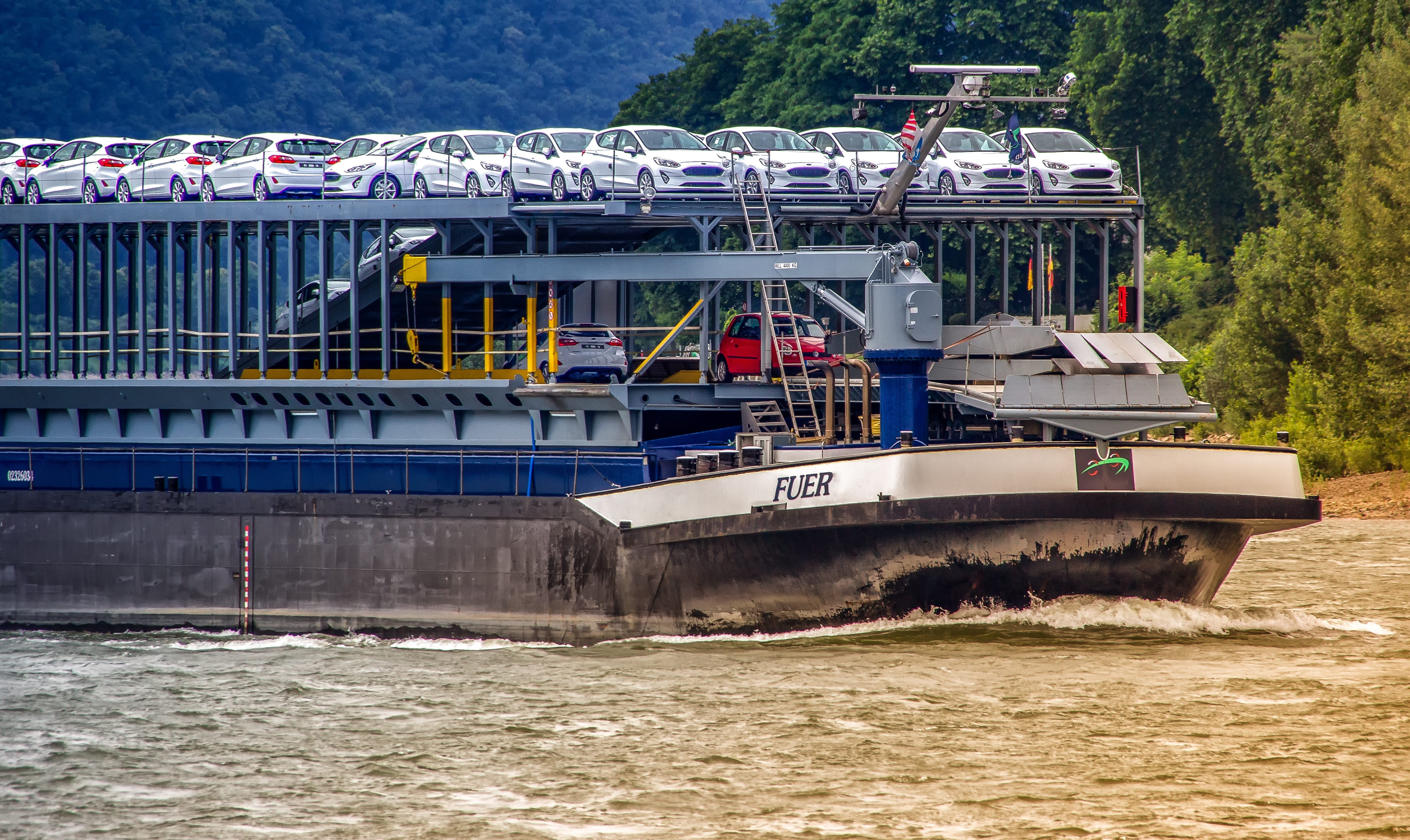 charge, travel, mode of transportation, rhine cruises, green, means of transport, cars, cruise ship, white, spray, day, autotransport, boat, anchored, no people, HD Wallpaper