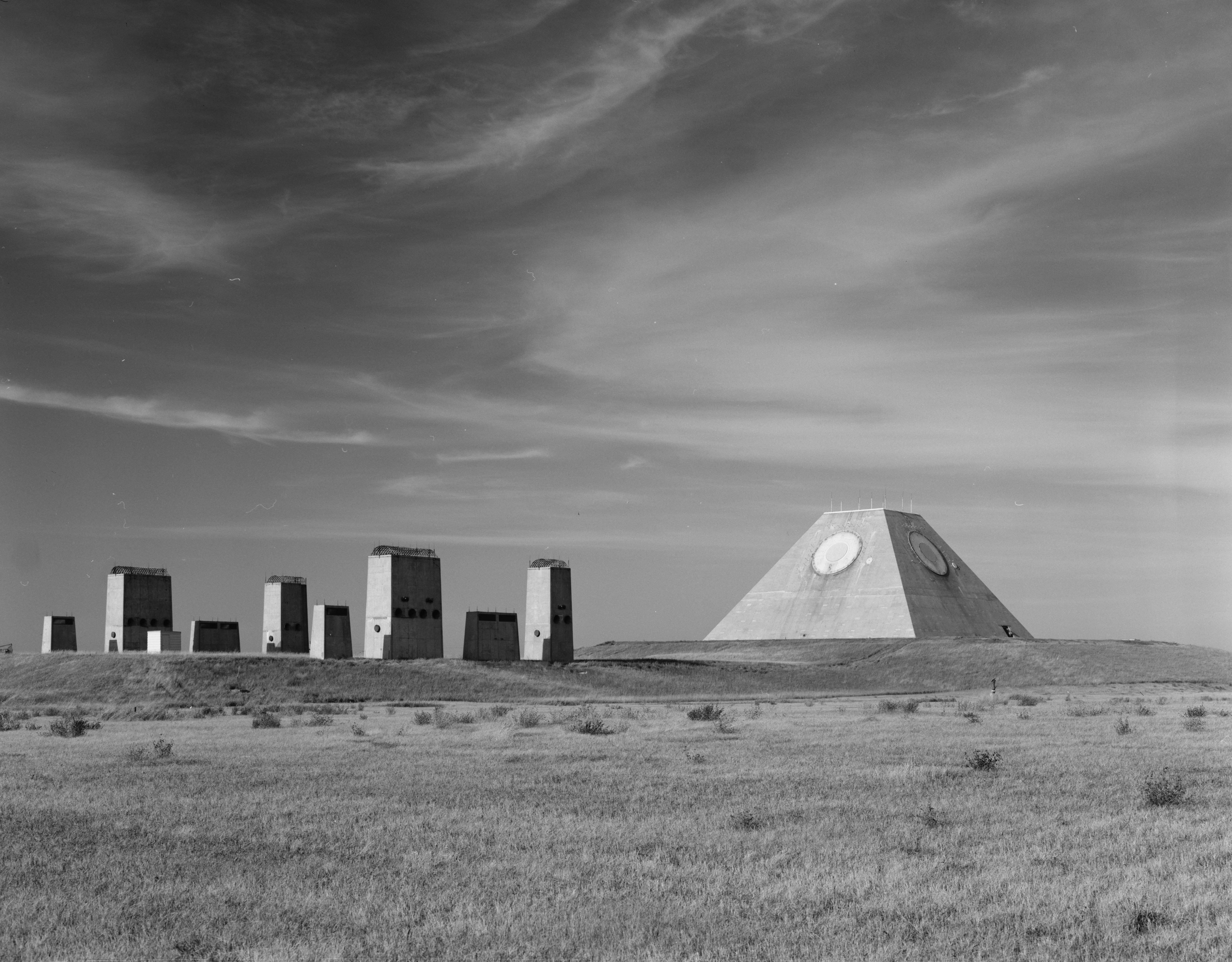 ancient civilization, city, field, land, grass, outdoors, skyscraper, built structure, cloud - sky, memorial, landscape, 4K, travel destinations, nature, HD Wallpaper