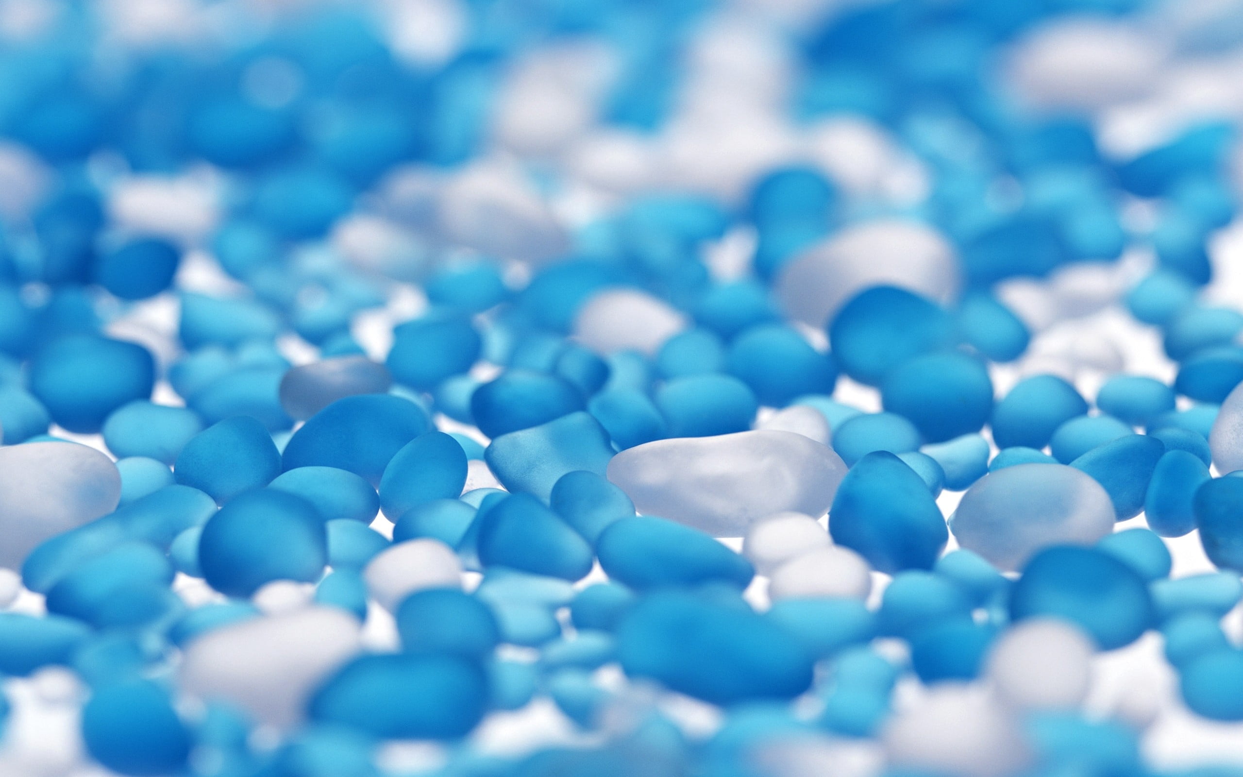 abundance, pill, stones, close-up, luxury, stone, figurines, medicine And Science, pattern, vitamin, group of Objects, painkiller, blue, surface, day, full frame, HD Wallpaper