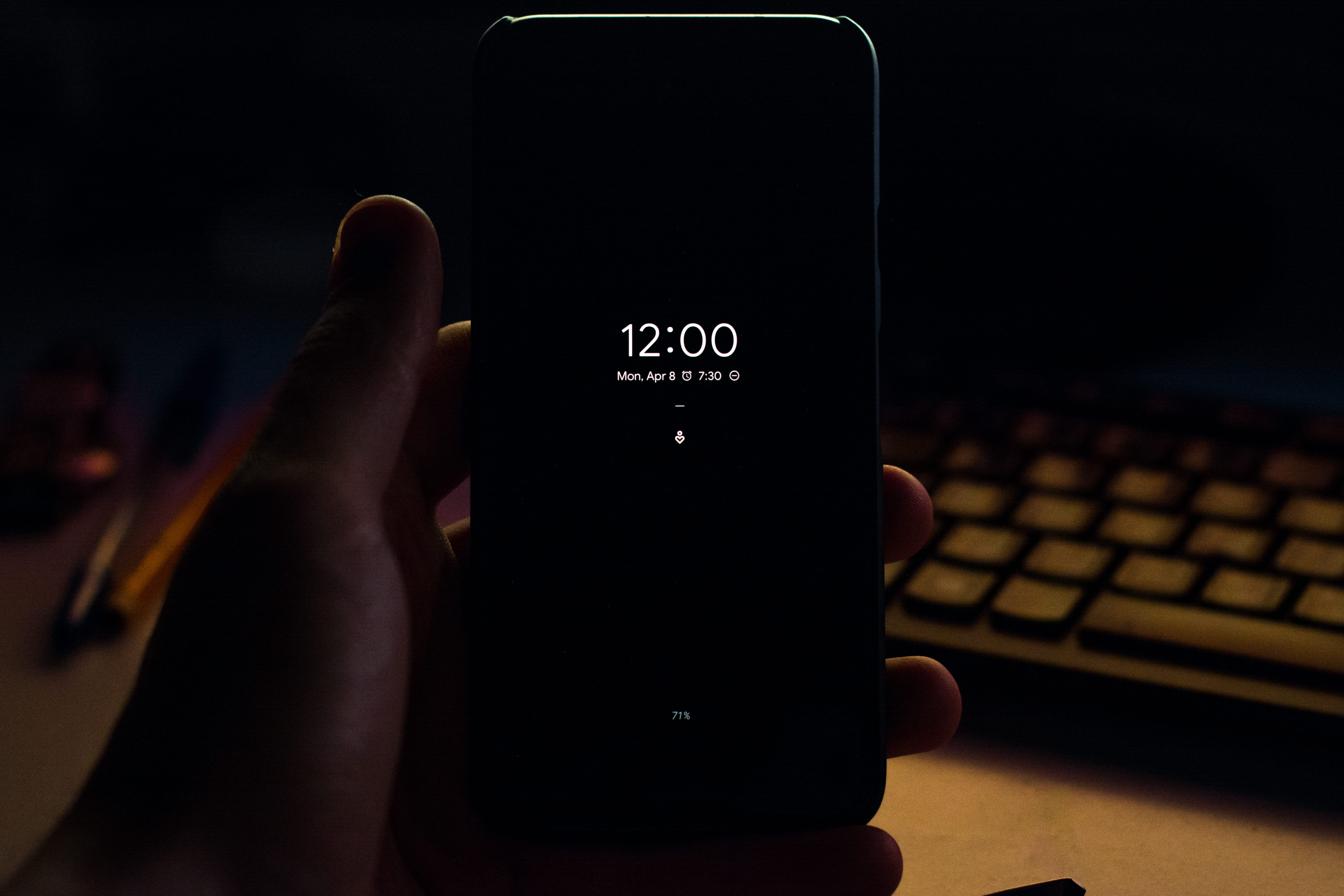 technology, 5K, cell phone, portable information device, one person, body part, hardware, human, using laptop, monitor, electronics, connection, smart phone, HD Wallpaper