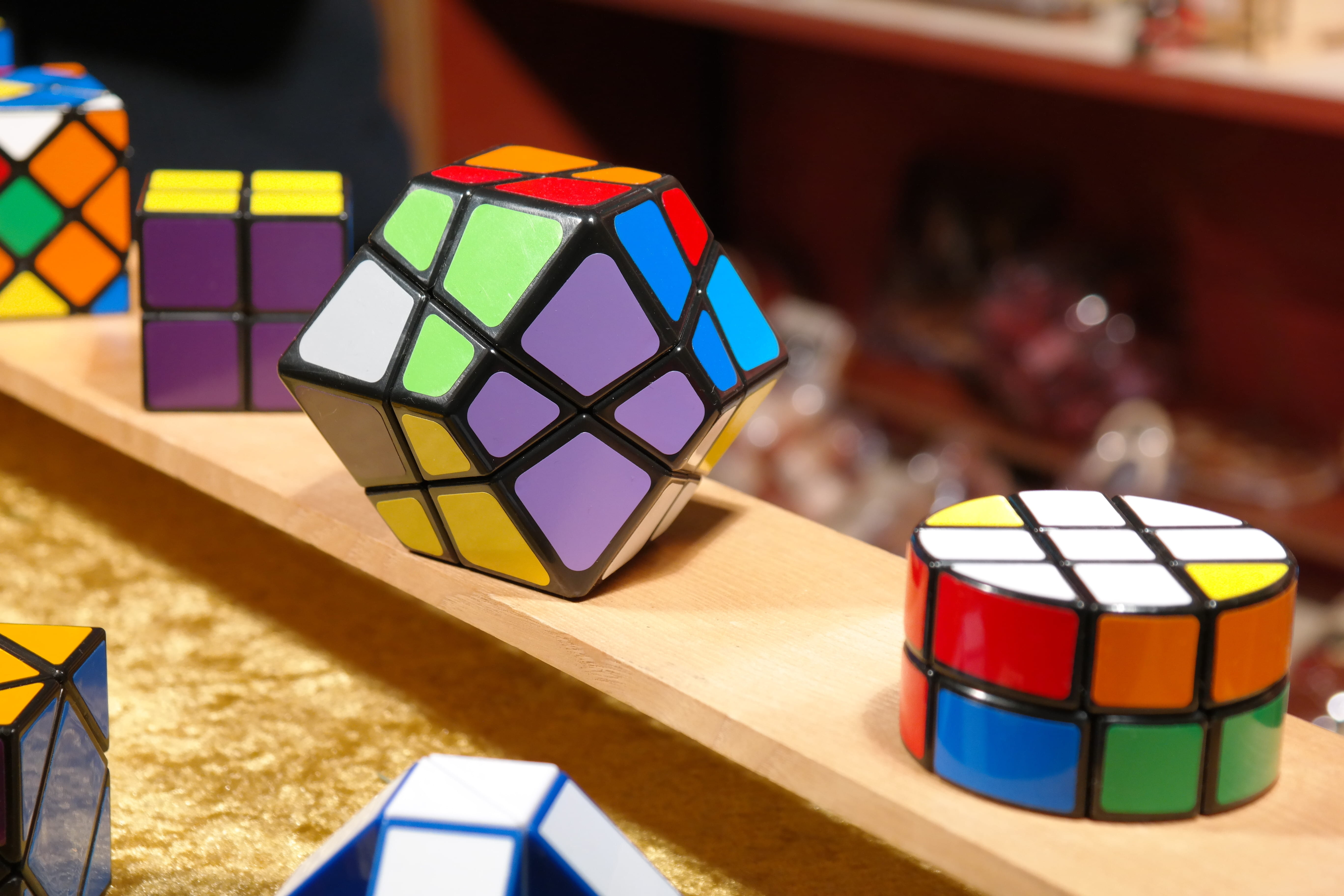 stand, 5K, christmas stand, focus on foreground, color, stall, creativity, design, arts culture and entertainment, puzzle piece, wood - material, table, HD Wallpaper