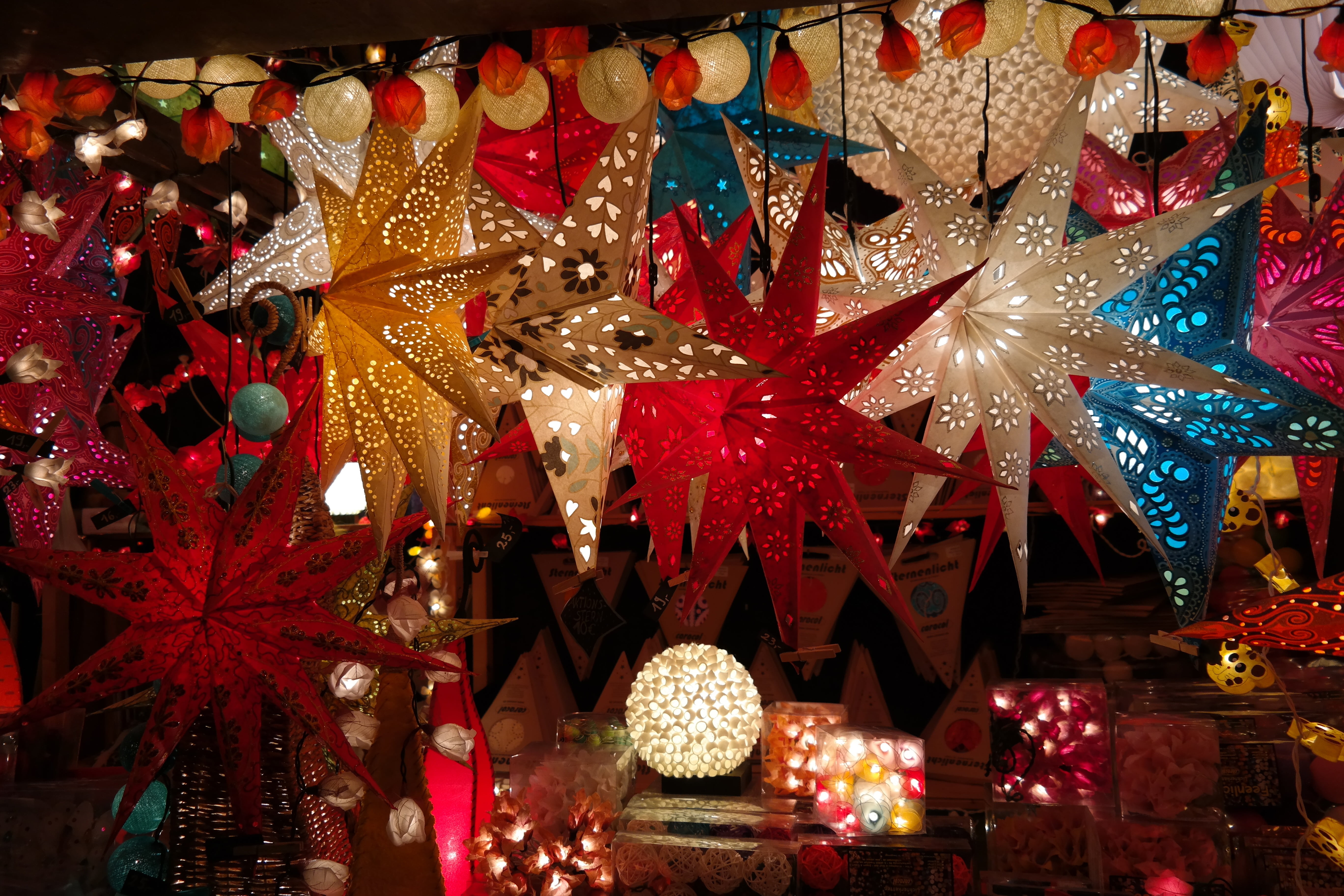 stall, no people, indoors, star, christmas lights, several, hanging, christmas ornament, christmas decorations, night, tree, color, lighting equipment, HD Wallpaper