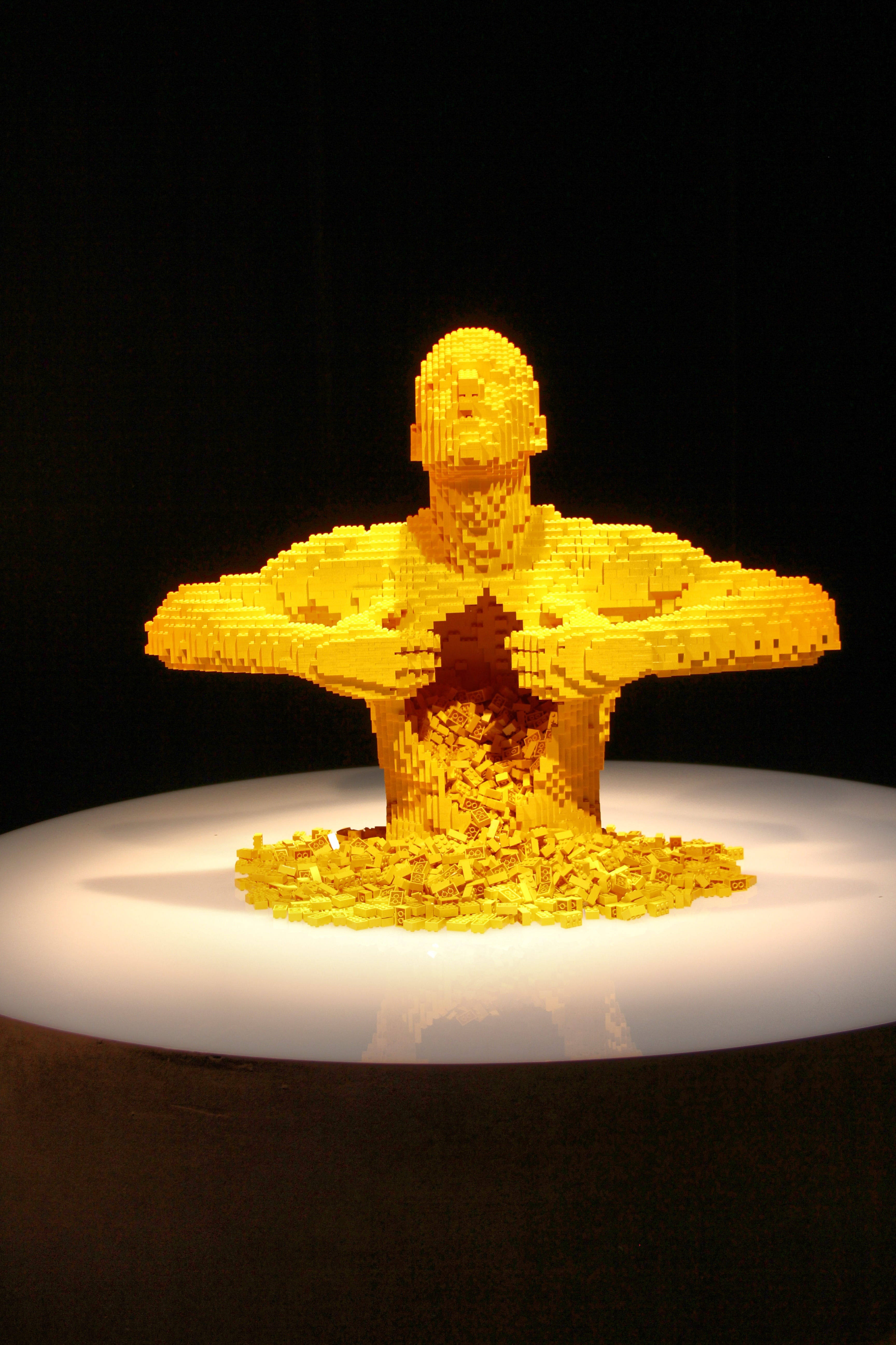 nature, 5K, indoors, food, toy, art of the brick, no people, representation, activity, human representation, crown, gold colored, sculpture, illuminated, Phone HD Wallpaper