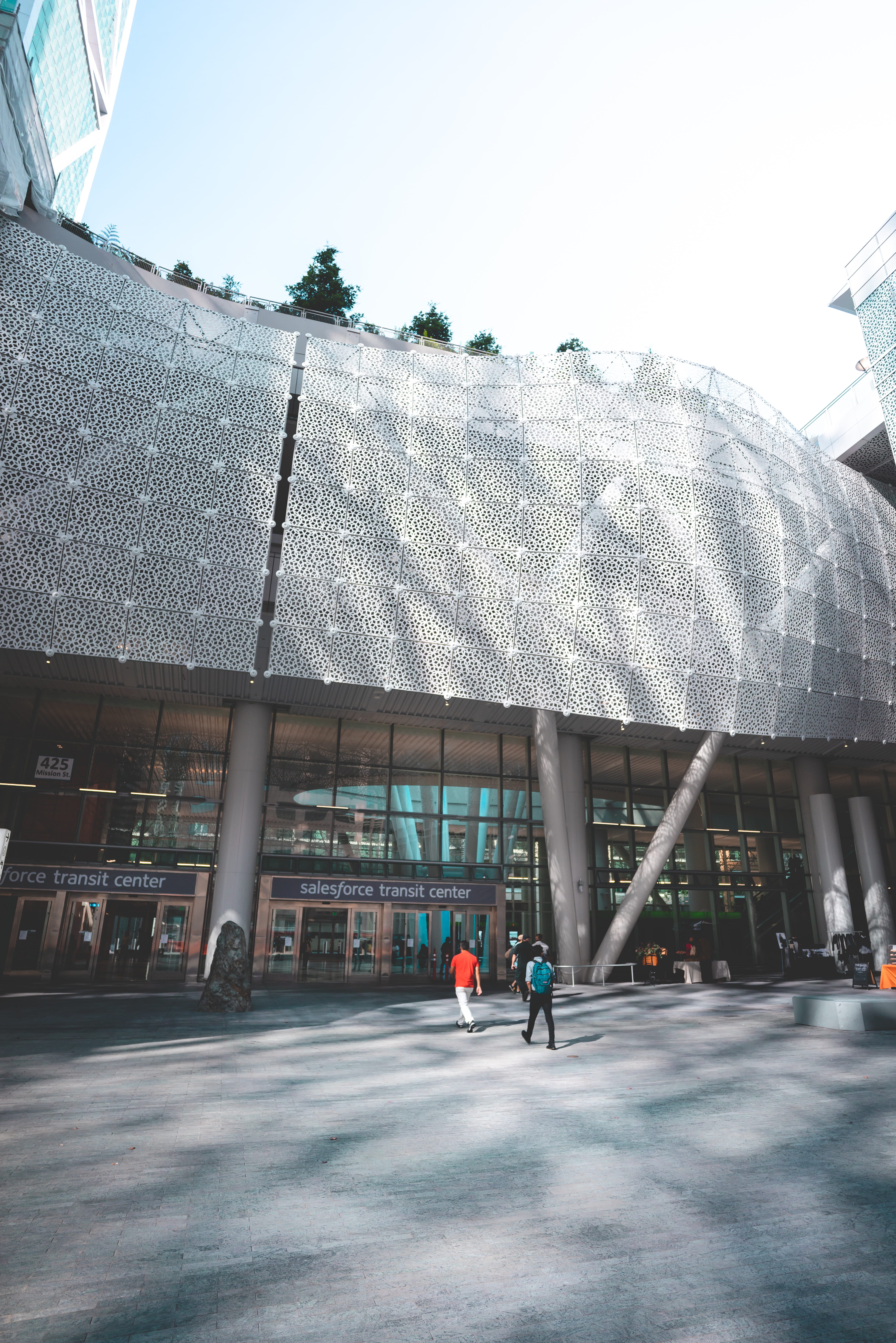 town square, building, road, grey, place, nature, modern, beside, san francisco, outdoors, skyscraper, urban, dome, walking, downtown, office building, Phone HD Wallpaper