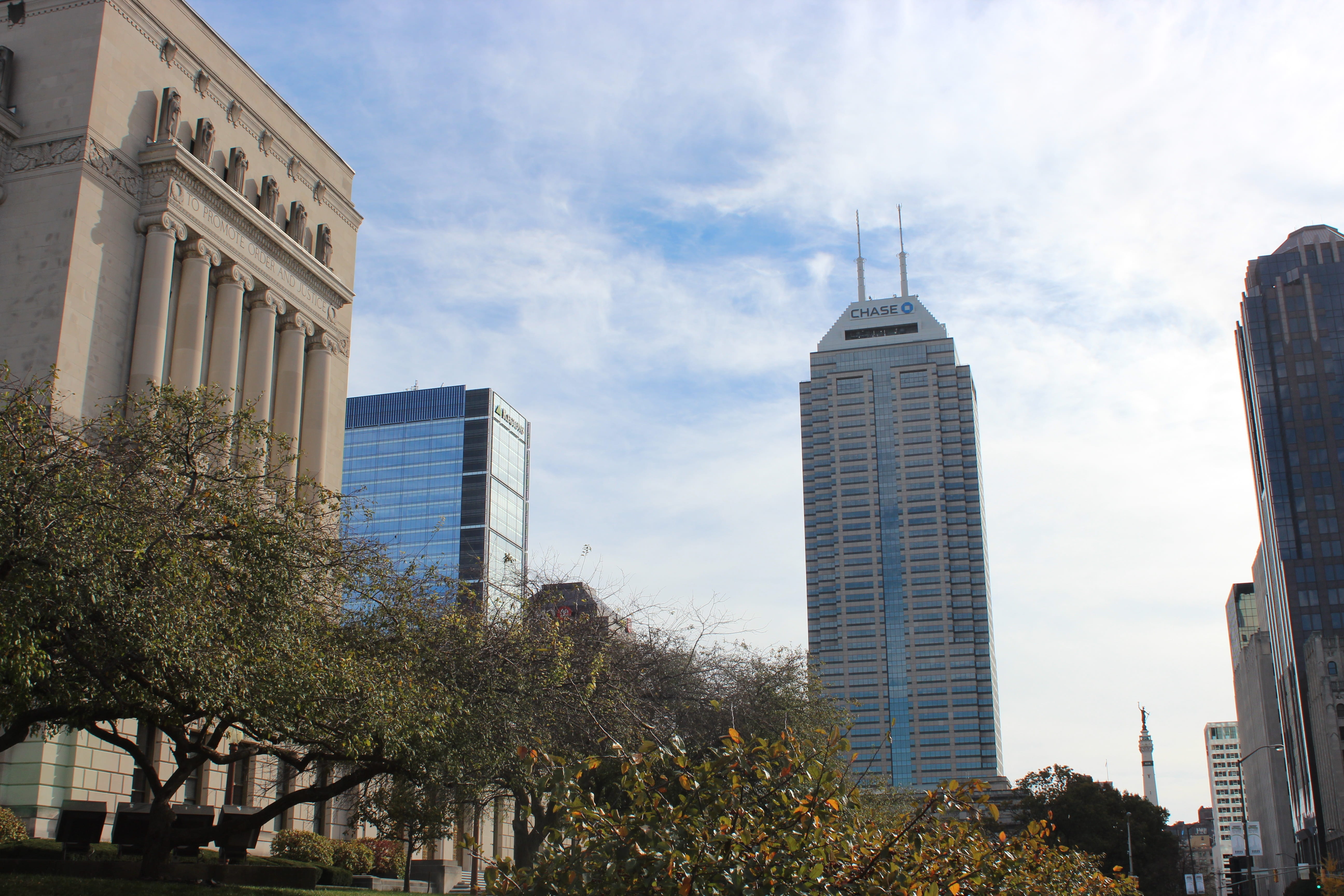 building exterior, financial district, monument, office, architecture, day, nature, tree, tower, landmark, chase, city, low angle view, spire, downtown, HD Wallpaper