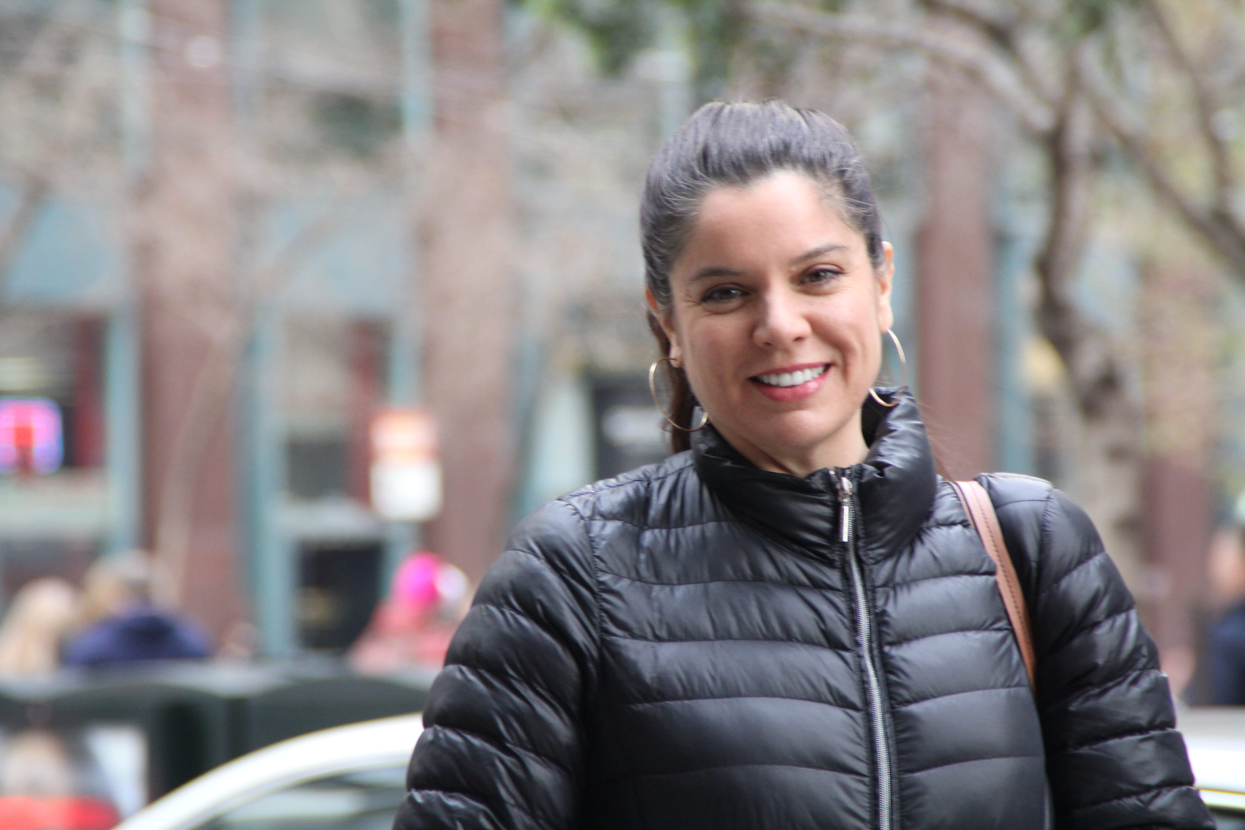 city, brunette, warm clothing, young adult, 5K, downtown, smiling, emotion, standing, salesforce, adult, united states, leather jacket, waist up, winter in san francisco, HD Wallpaper