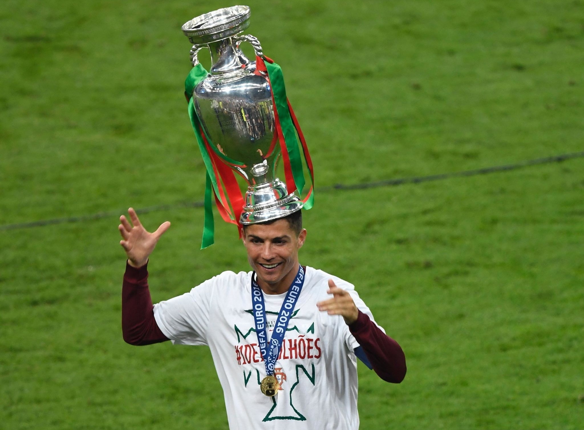 portrait, Sports, day, standing, field, 1080P, cr, focus on foreground, plant, cristiano ronaldo, achievement, sport, outdoors, one person, Football, best, HD Wallpaper
