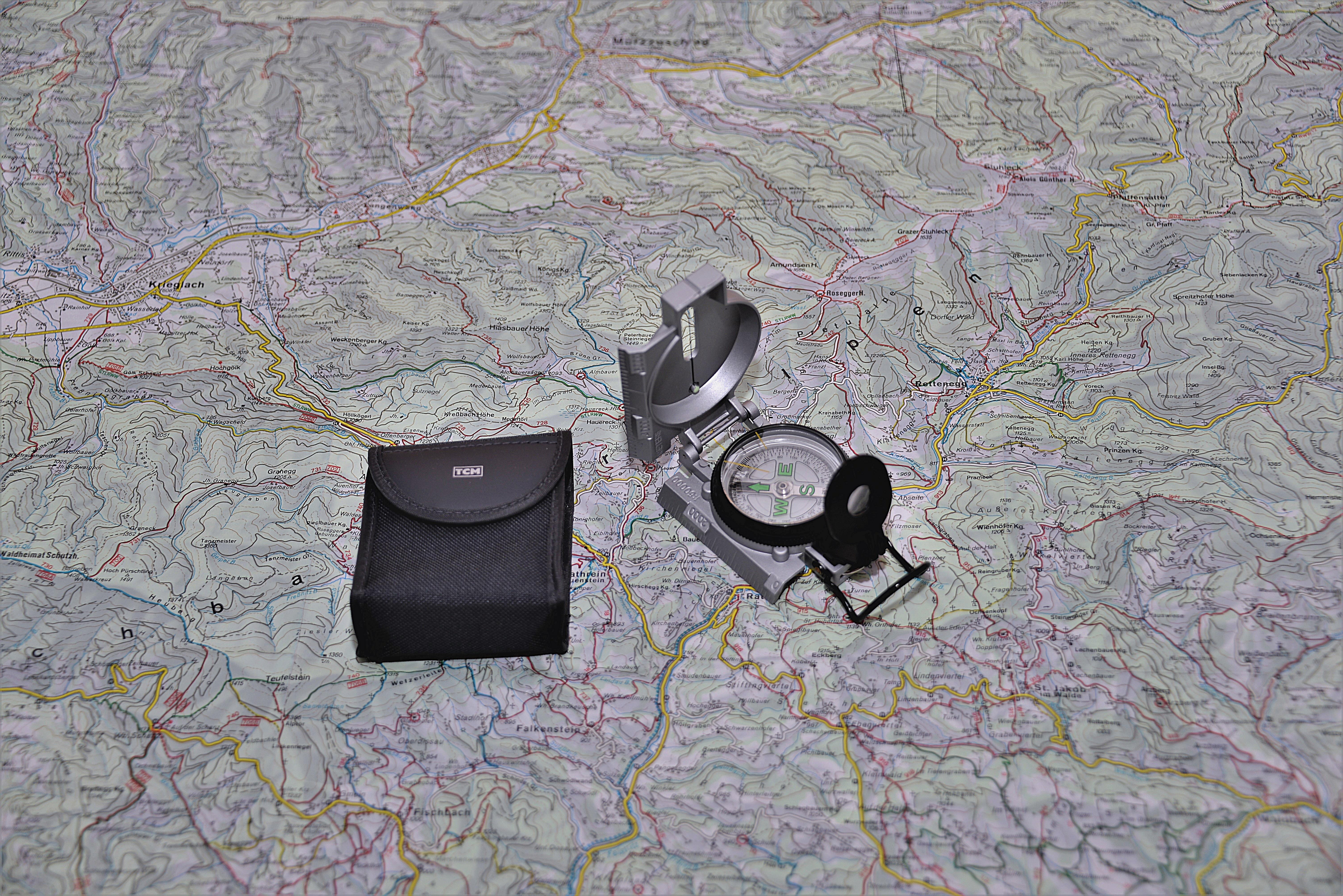 navigation, north, antique, no people, bearing compass, outdoor, direction, lens for the programmatic compass, guidance, south, east, compass point, directly above, HD Wallpaper