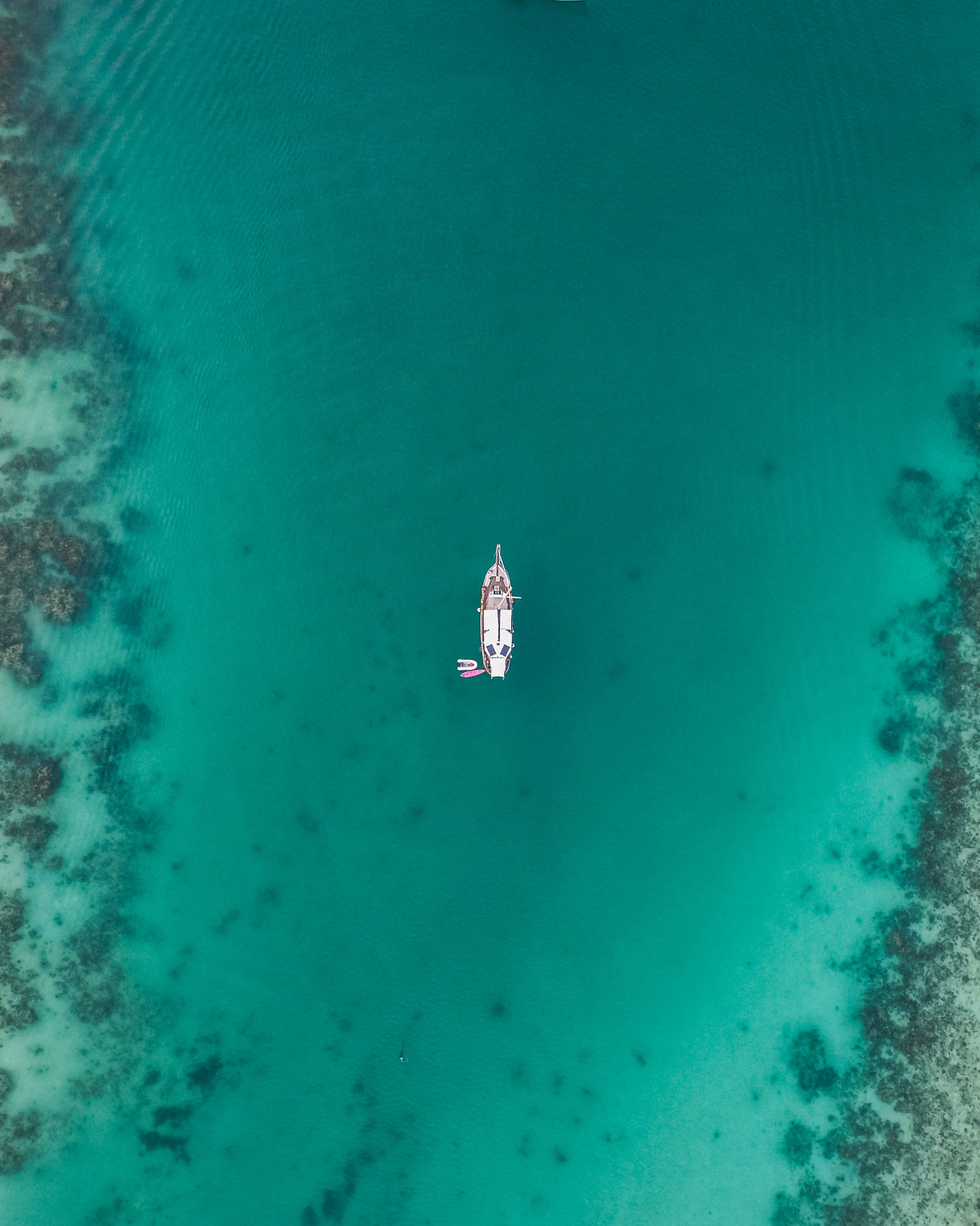 iphone, idyllic, boat, yacht, tropical, vacation, nautical vessel, lagoon, wet, nature, sunny, day, undersea, turquoise colored, transportation, Phone HD Wallpaper