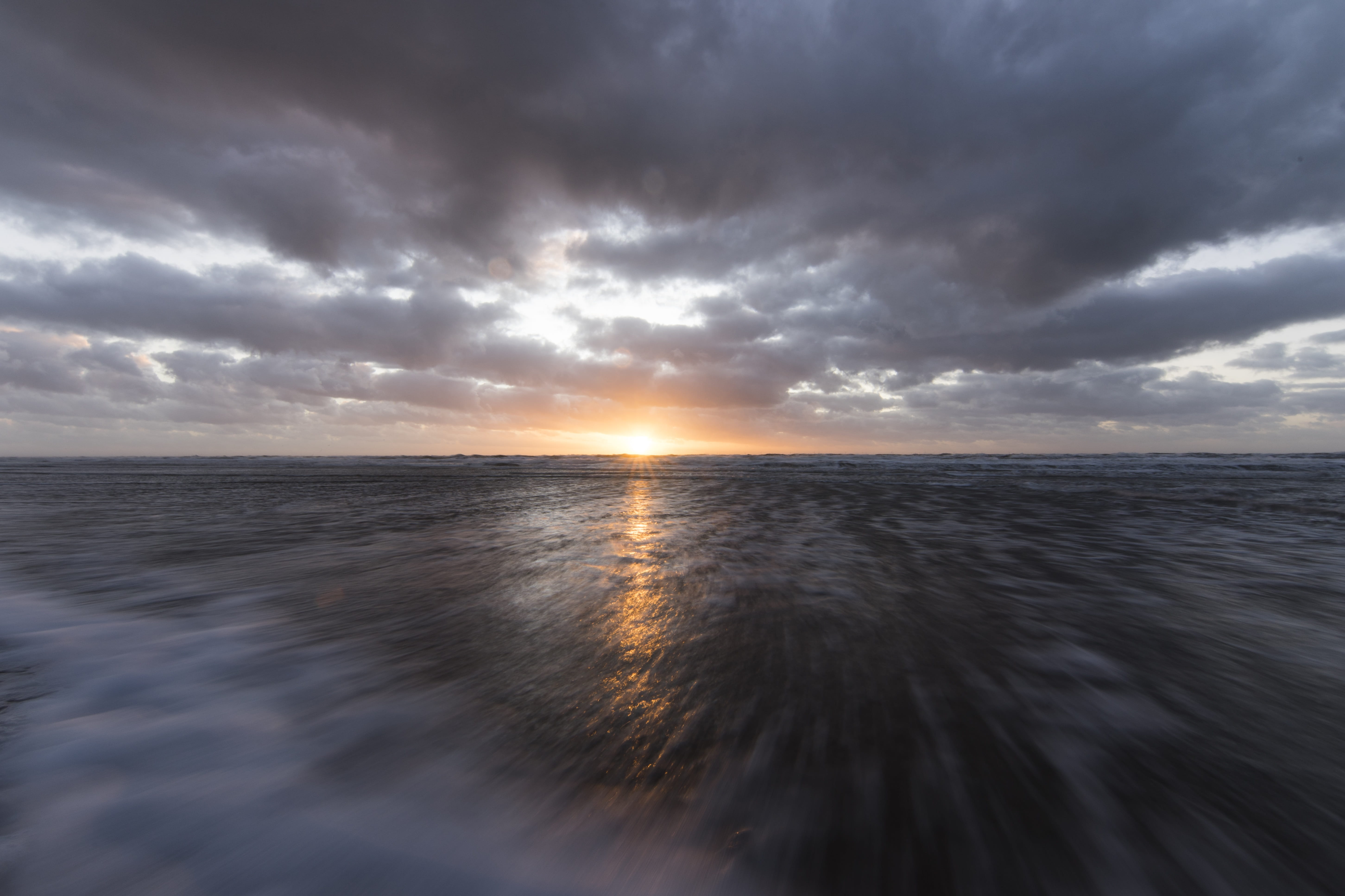 Clouds, idyllic, cloudscape, sunlight, outdoors, sand, outdoor, Ocean, scenics, beach sunset, no People, nature, sunset beach, morning, Sunset, sport, beach, HD Wallpaper