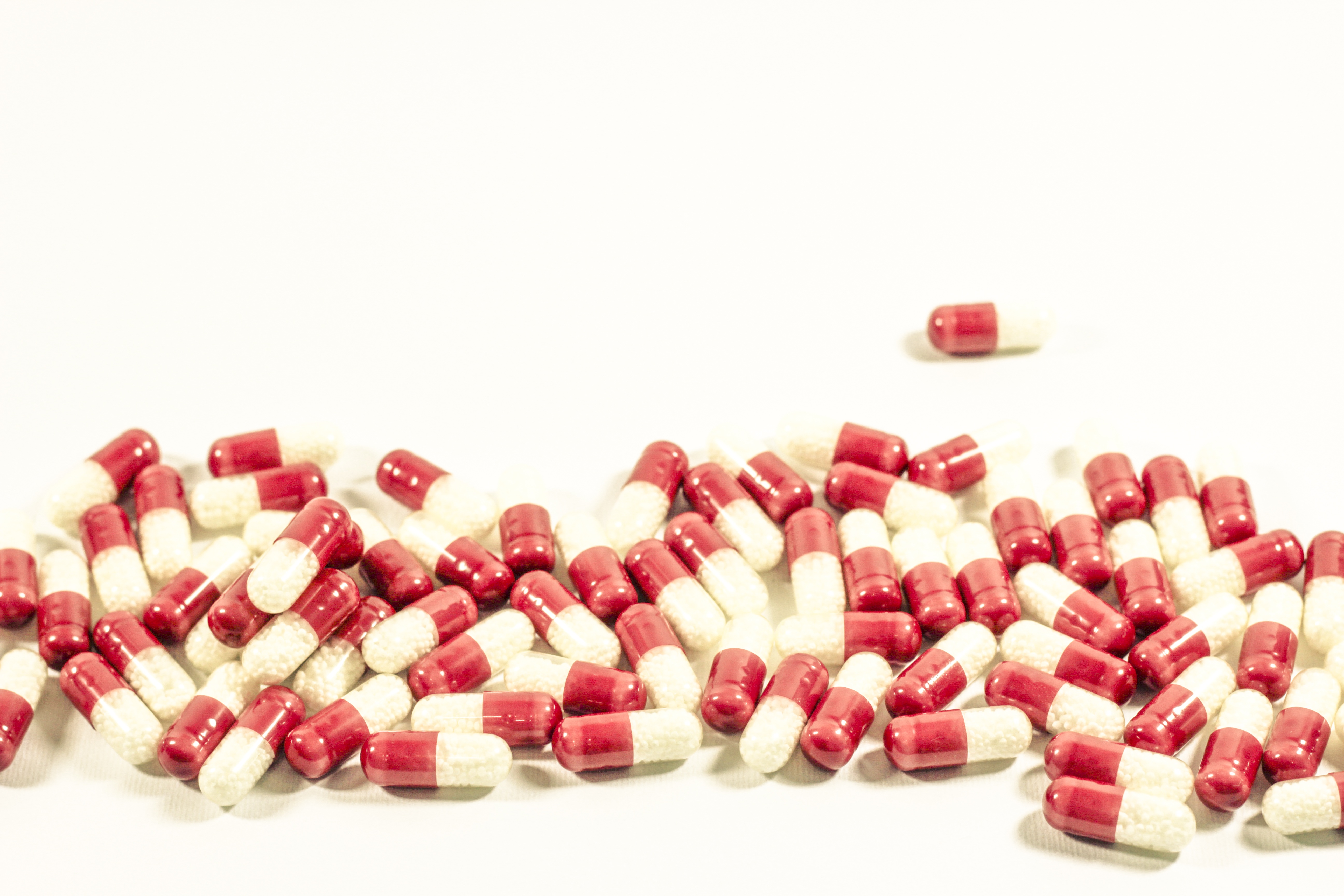 drug, close-up, dose, medical, large group of objects, white background, pharmacological, the hand, macro, cure, studio shot, placebo, druggy, the disease, HD Wallpaper