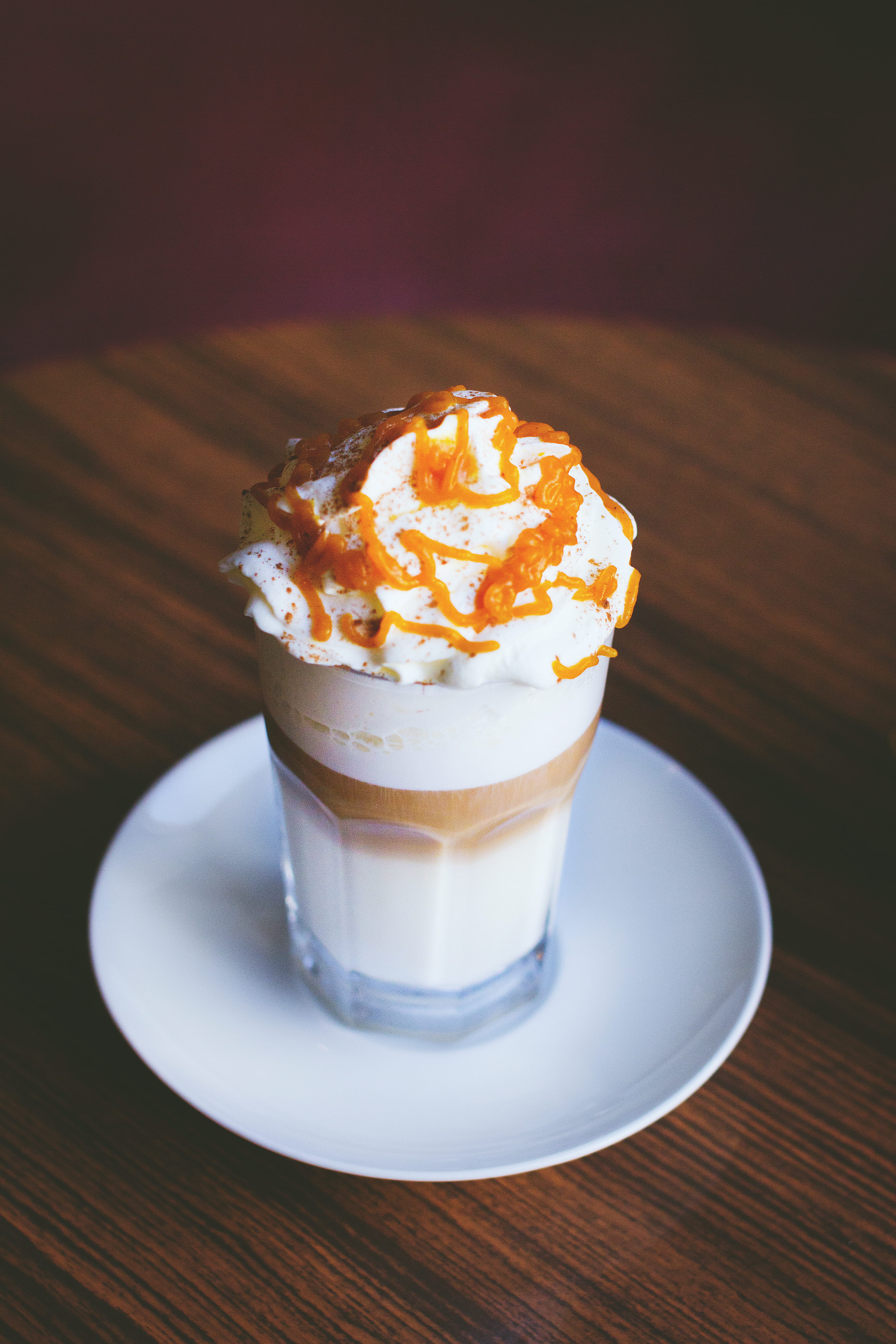 plate, sweet, table, vanilla, whipped cream, dessert, glass, sugar, delicious, cup, refreshment, still life, clear, temptation, coffee, indulgence, drink, Phone HD Wallpaper