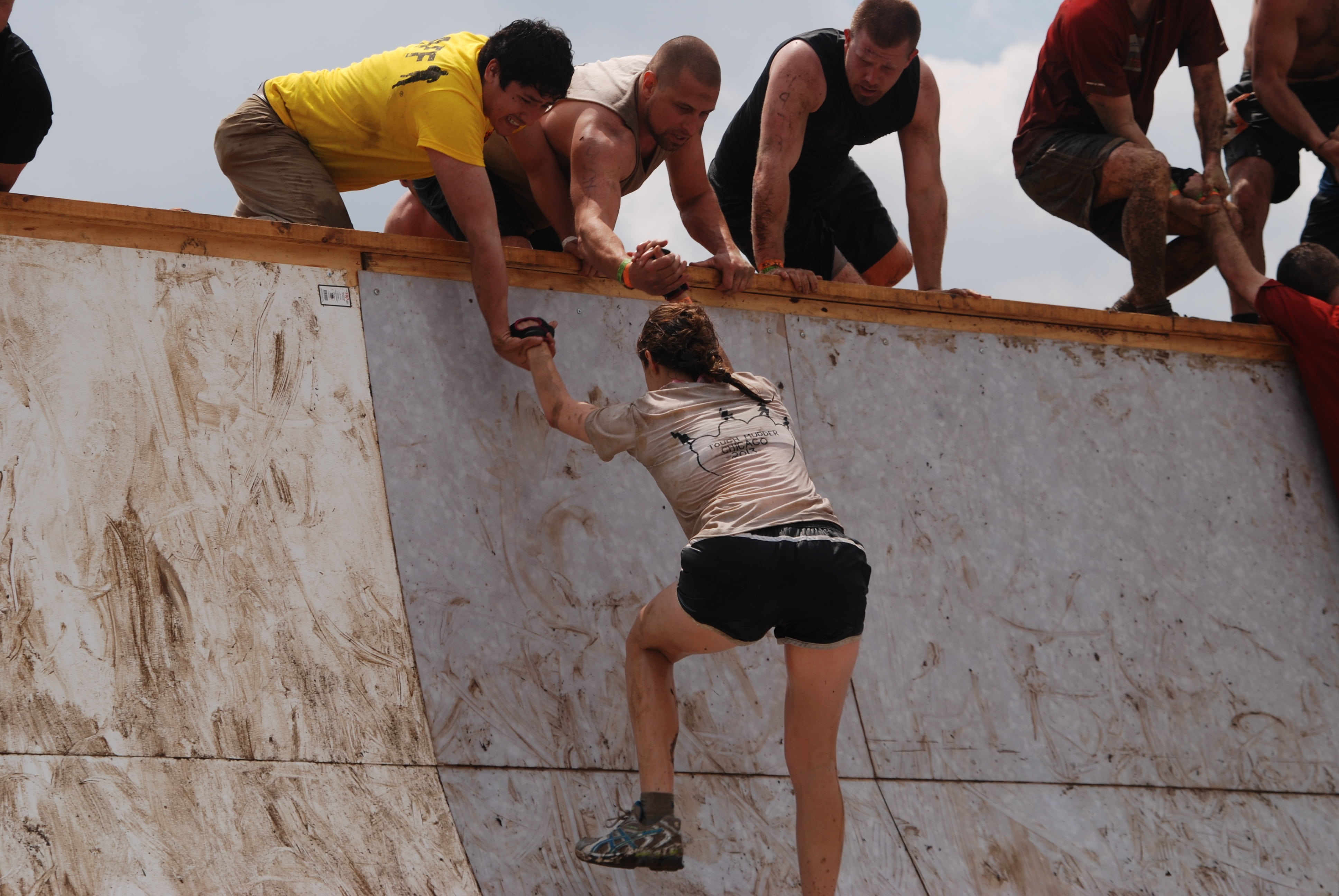 girl, women, adult, day, man, two, standing, togetherness, run, exercising, 4K, child, architecture, tough, young adult, lifestyles, leisure activity, HD Wallpaper