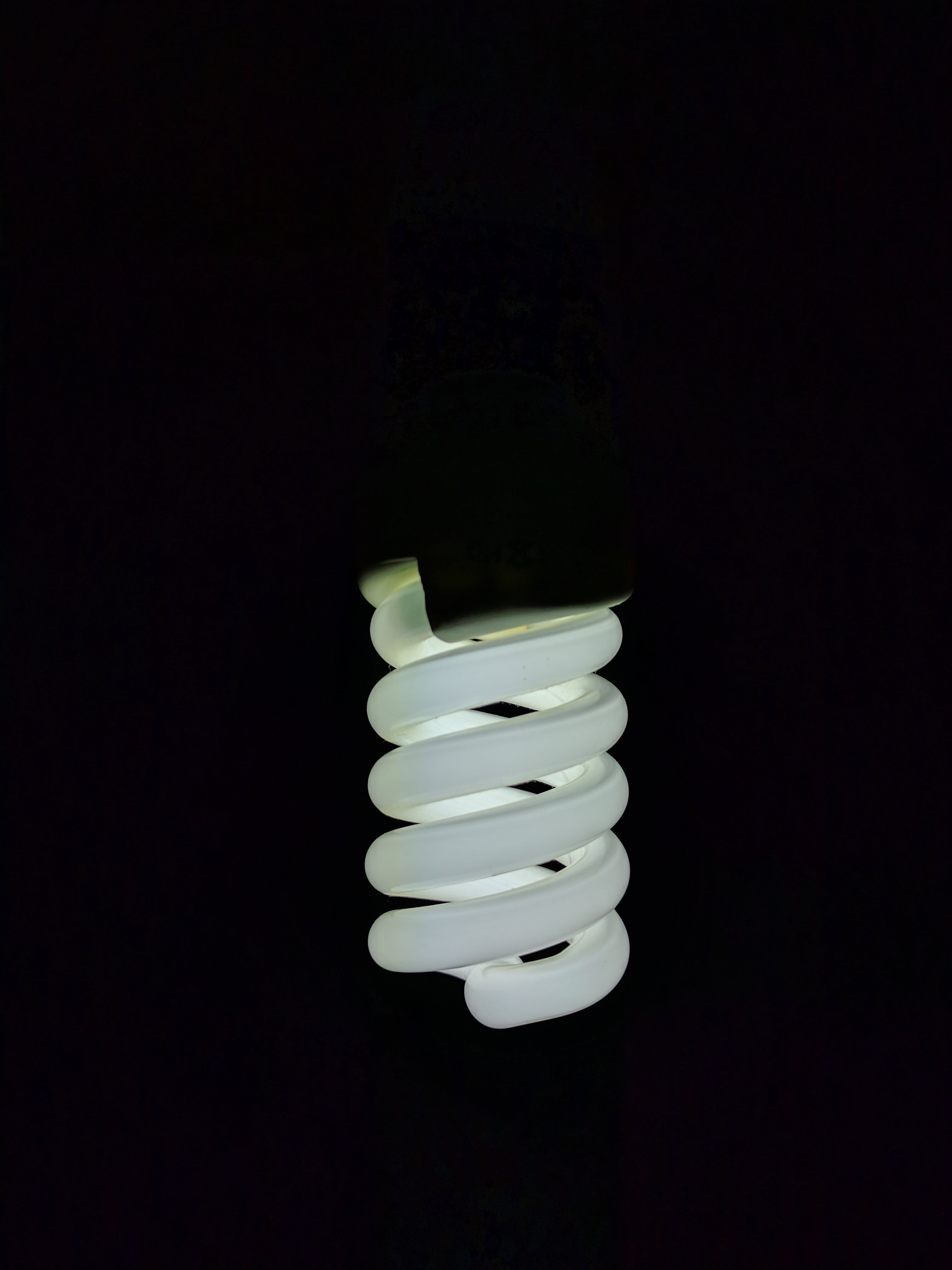 close-up, light bulb, black background, environmental conservation, coated, environment, glowing, lamp, copy space, illuminated, studio shot, indoors, white color, Phone HD Wallpaper