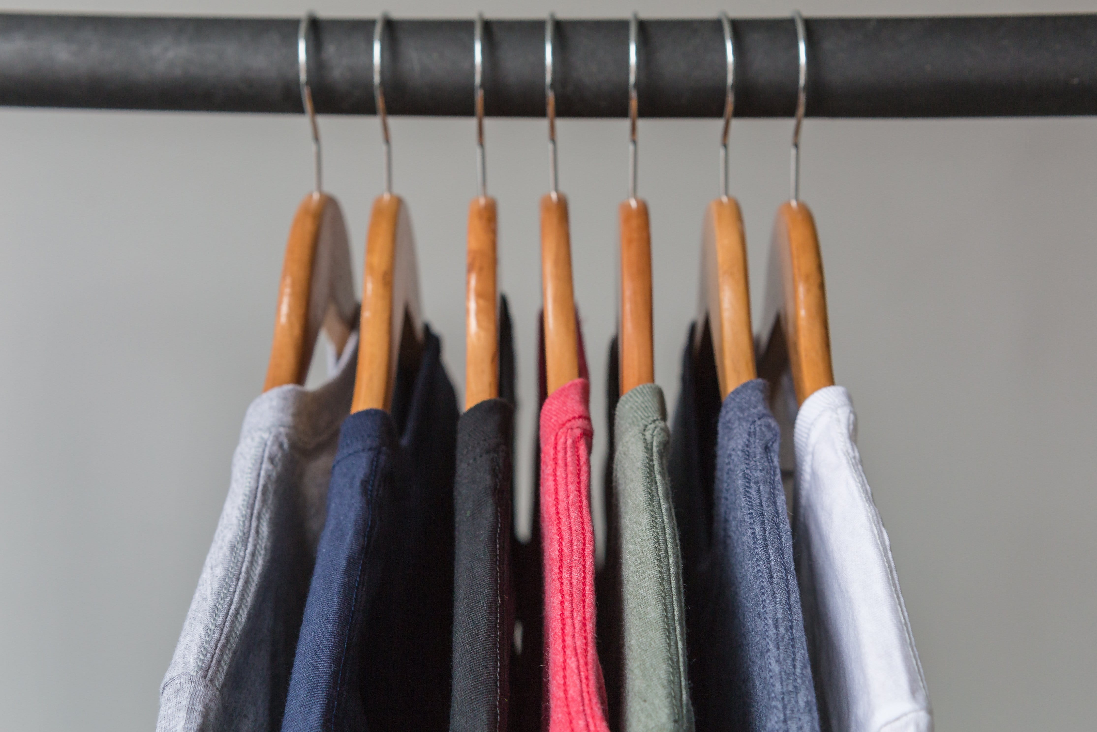 4K, studio shot, Red, garment, coathanger, T-Shirts, wood - material, gray, shirt, hanging, multi colored, variation, order, Sale, indoors, still life, HD Wallpaper
